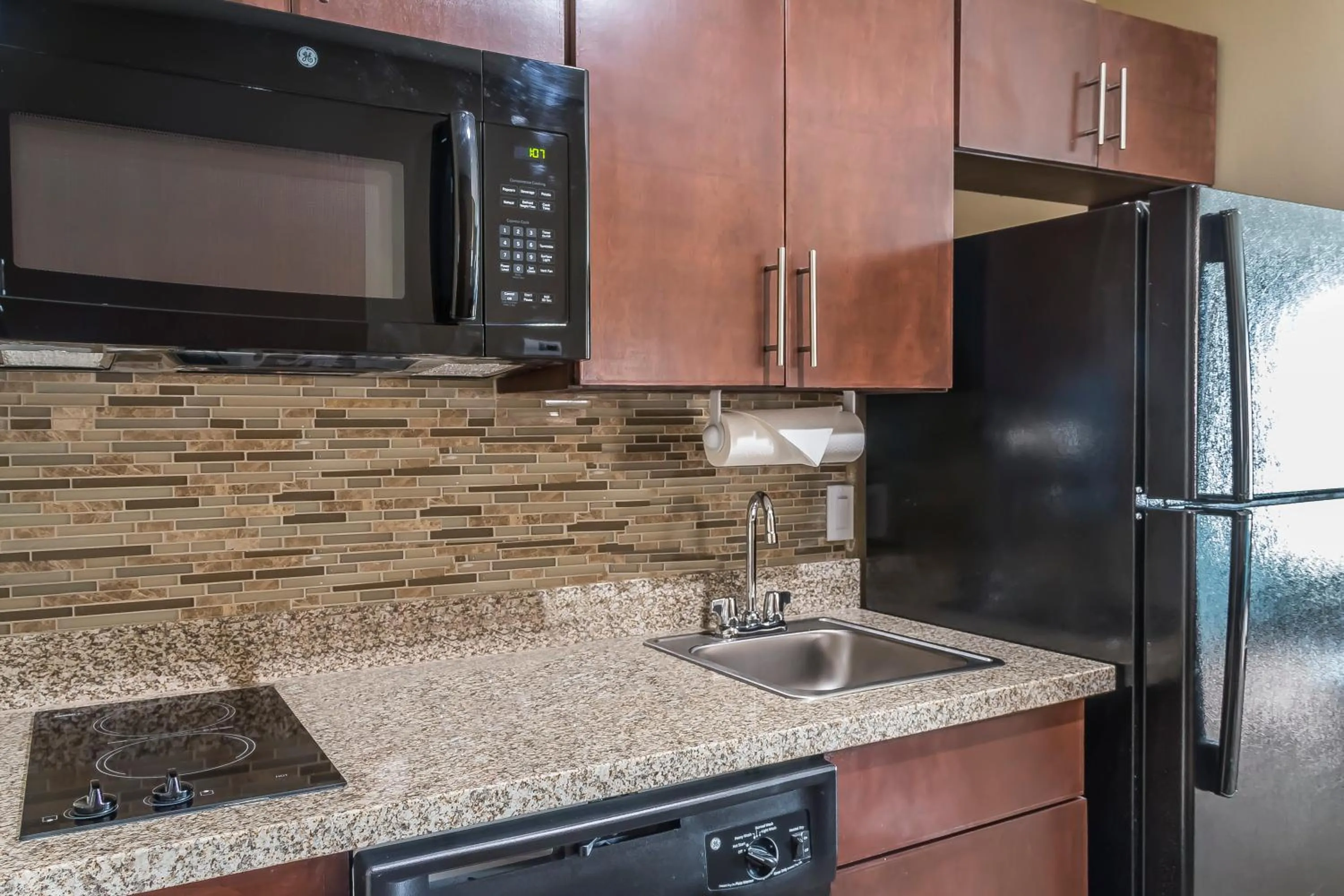 Kitchen or kitchenette in MainStay Suites Edinburg South