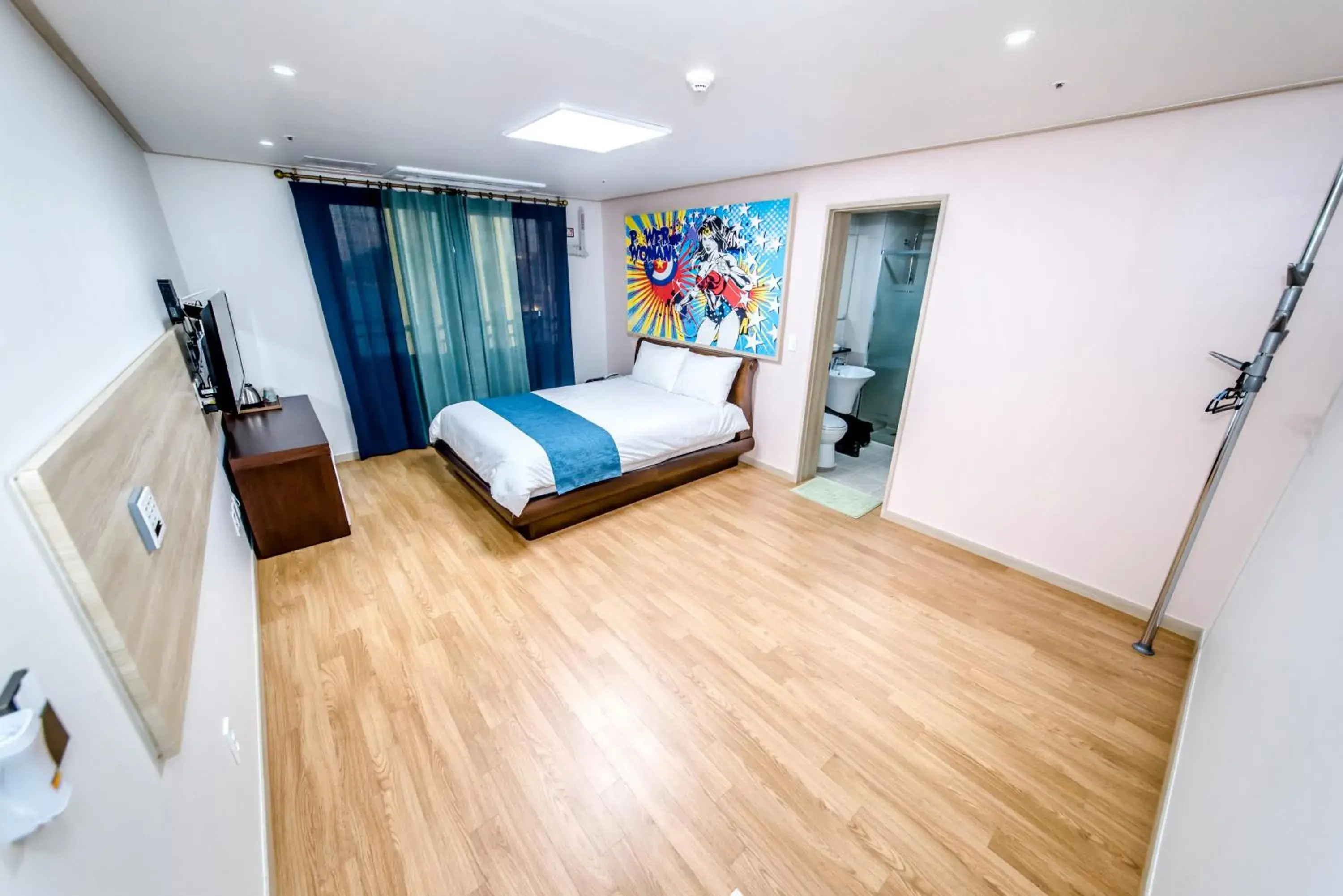 Toilet, Bed in Hu An Stay Hotel Toilet, Bed in Hu An Stay Hotel