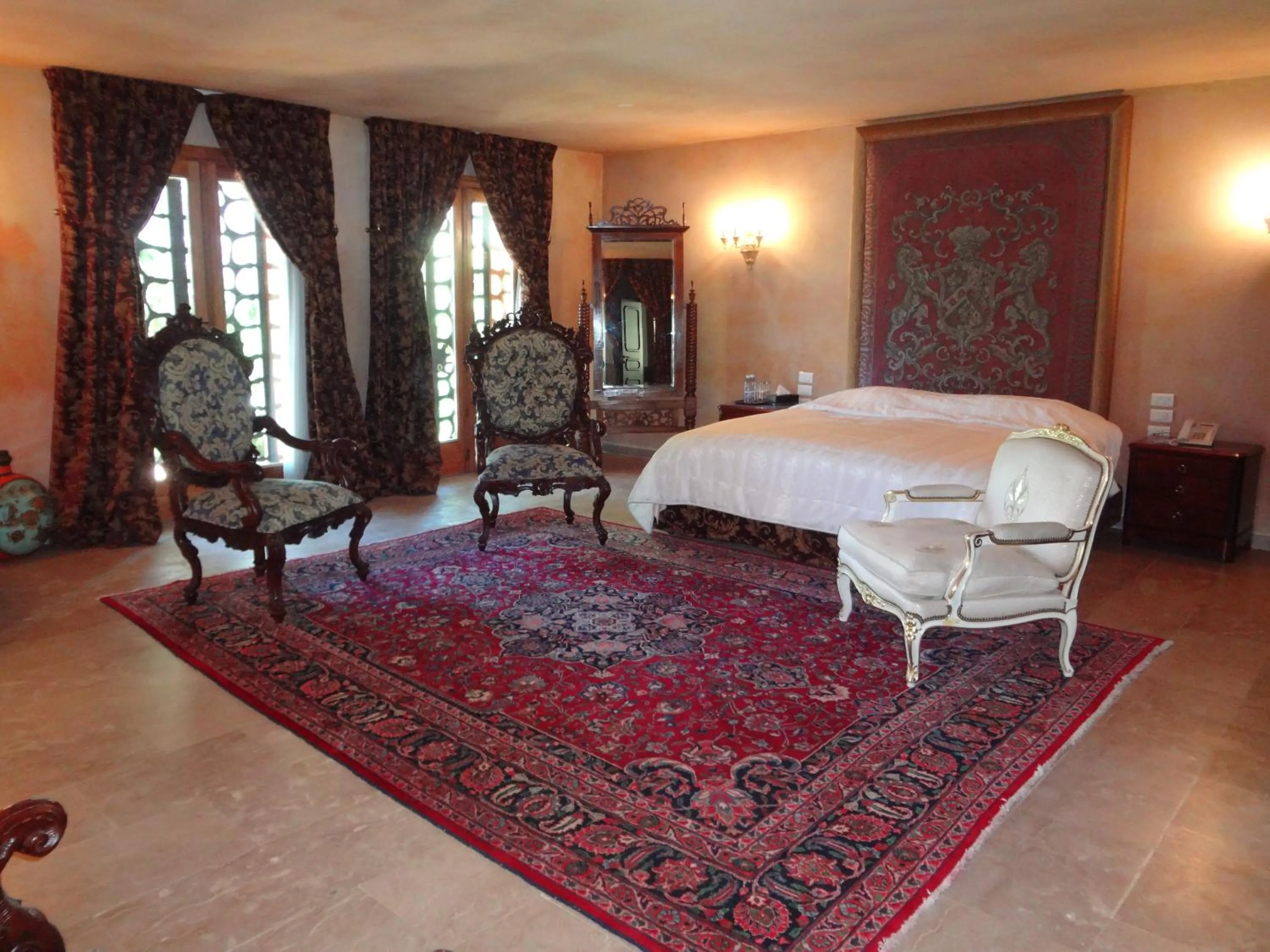 Bed in Faqra Palace