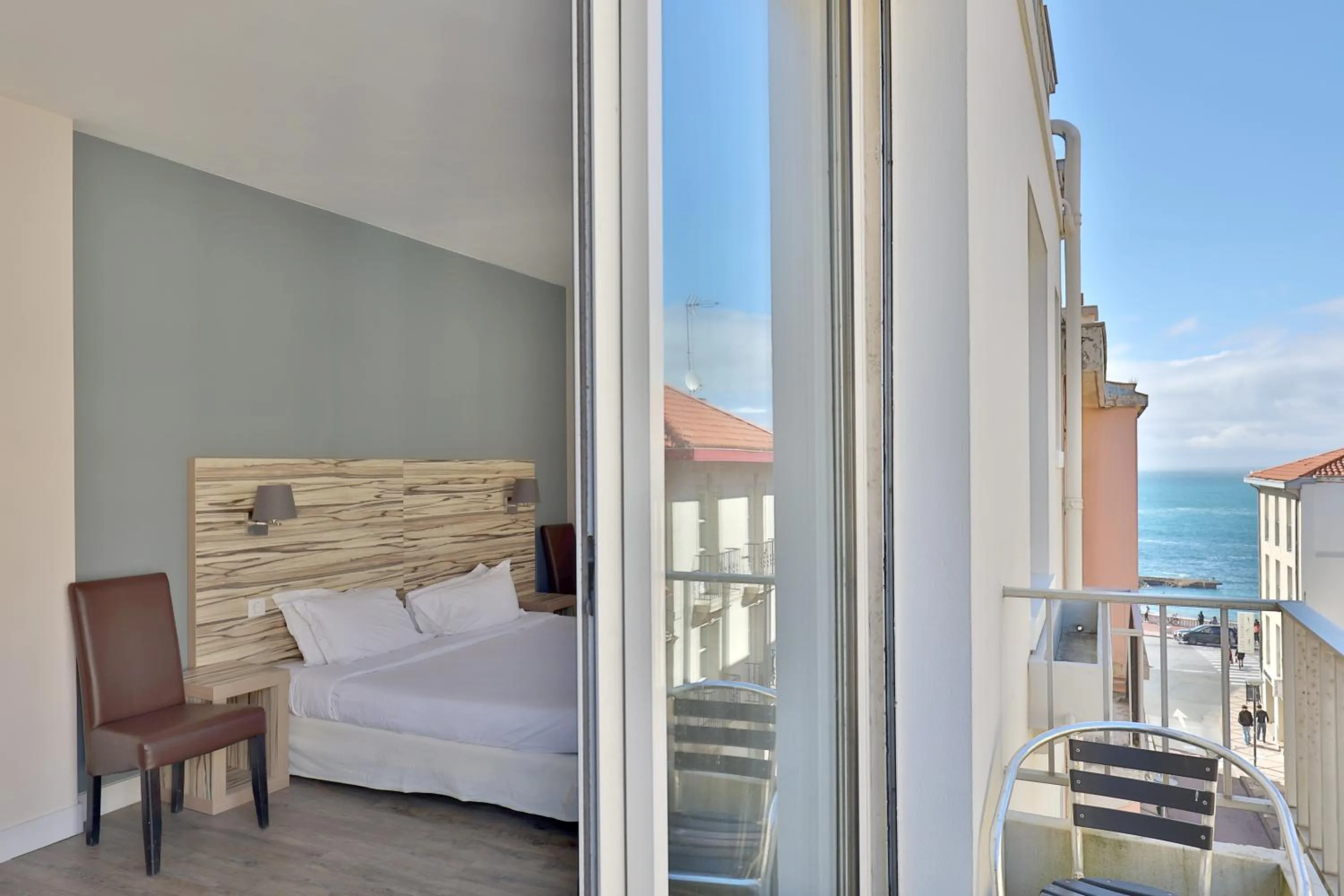 Bed in Hotel Marbella