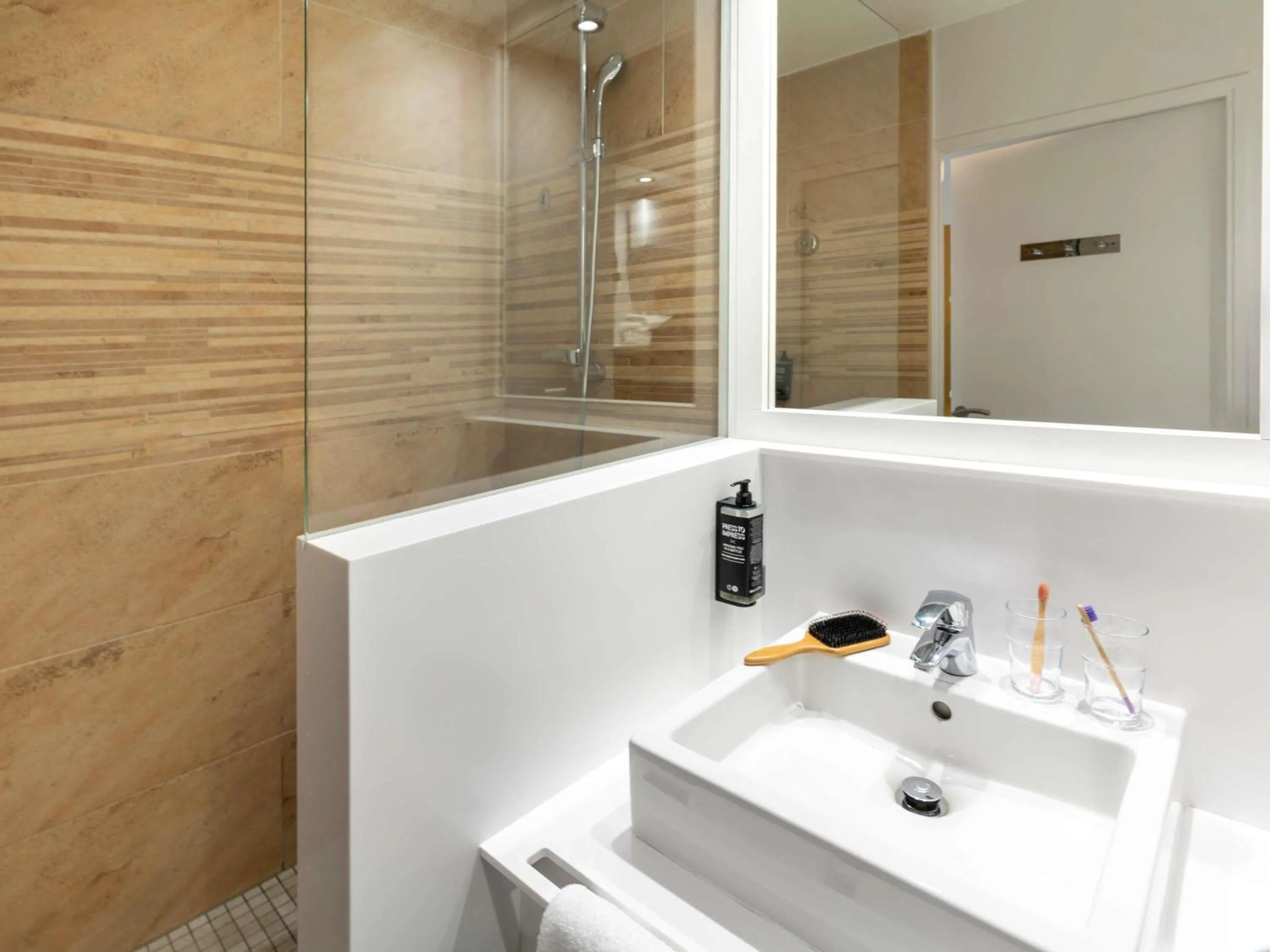 Property building in ibis Styles Biarritz Plage