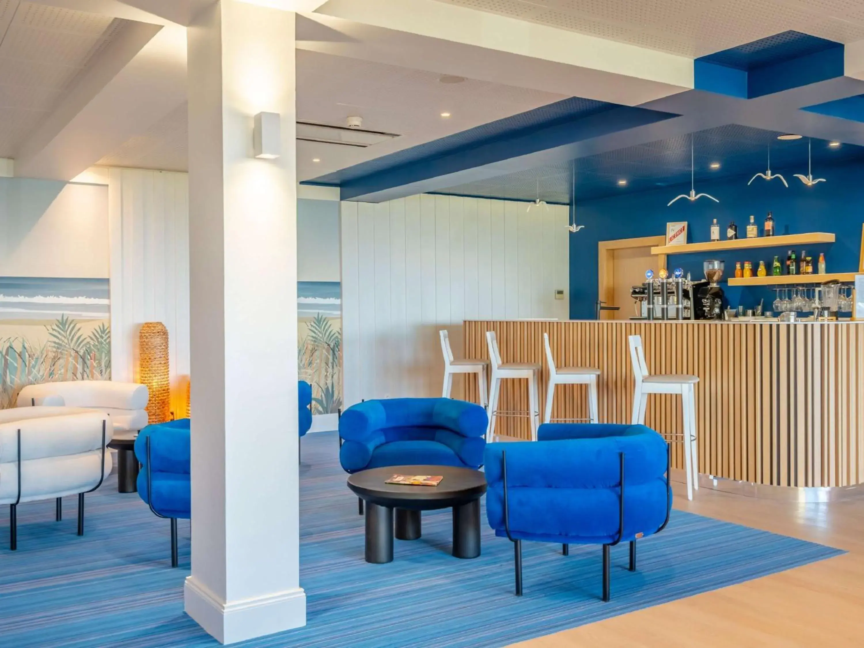 Lounge or bar in ibis Styles Biarritz Plage Lounge or bar in ibis Styles Biarritz Plage
