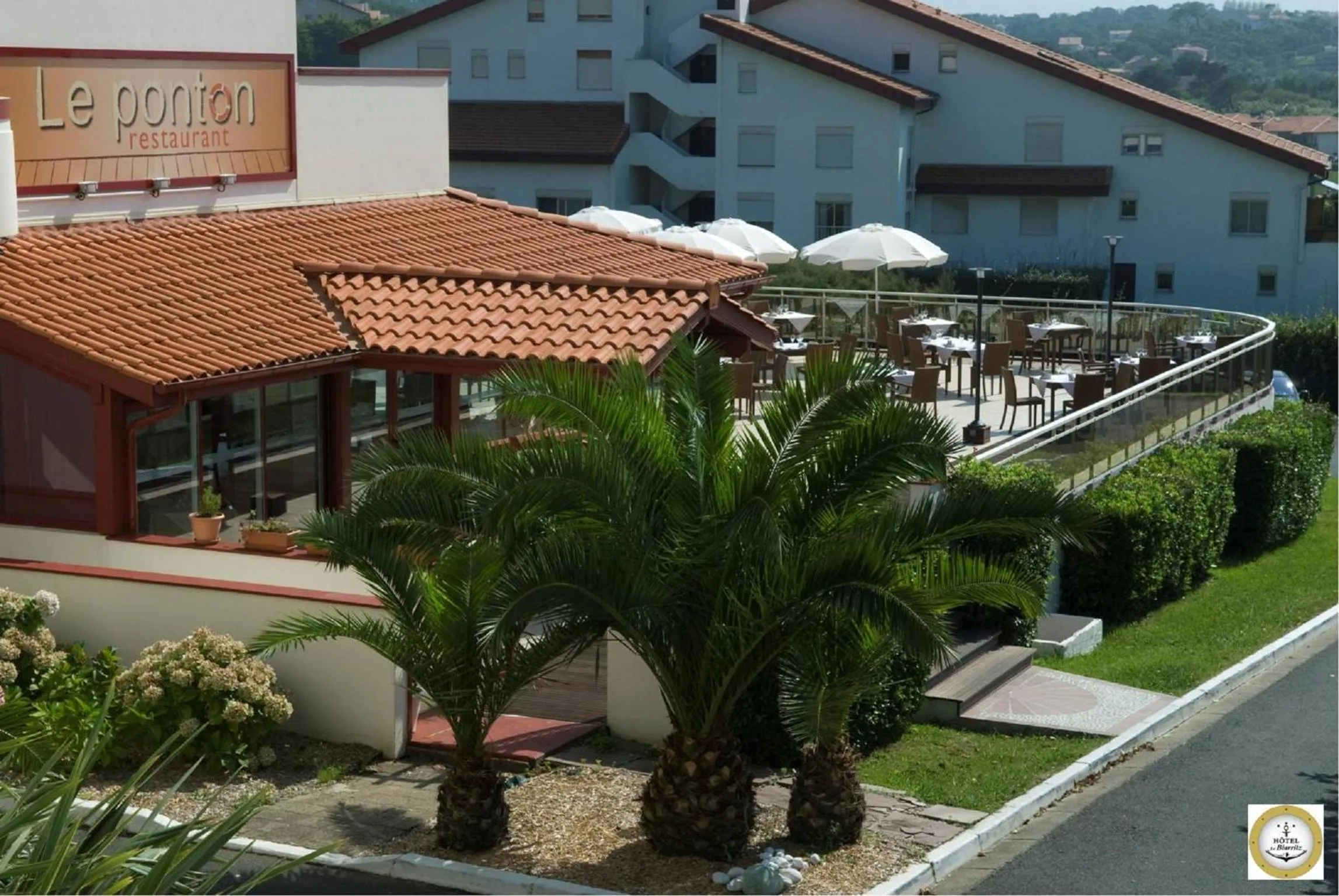 Facade/entrance in ibis Styles Biarritz Plage