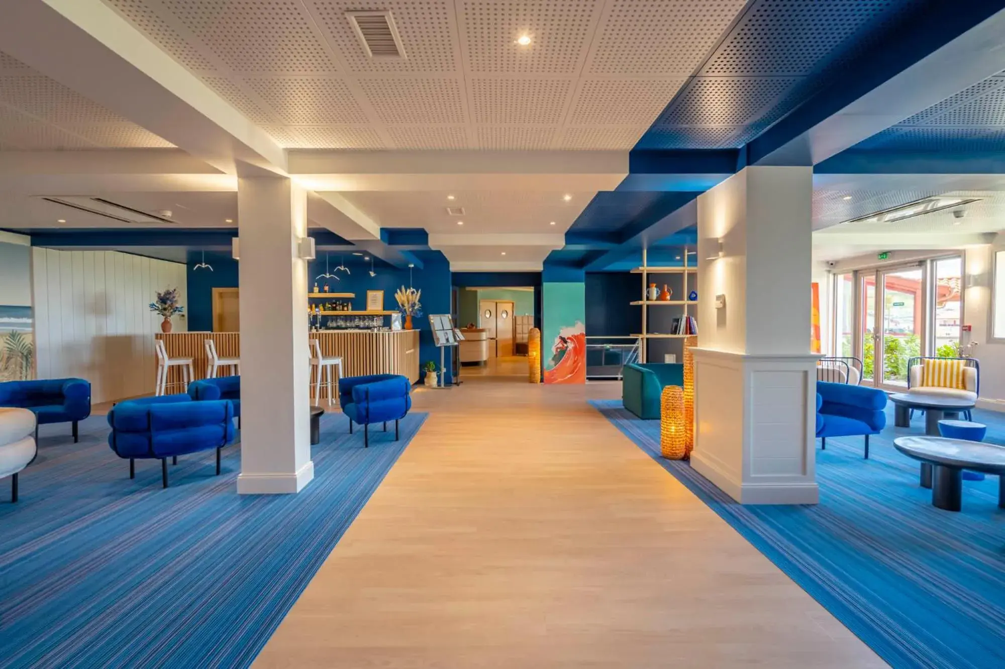 Lounge or bar in ibis Styles Biarritz Plage Lounge or bar in ibis Styles Biarritz Plage