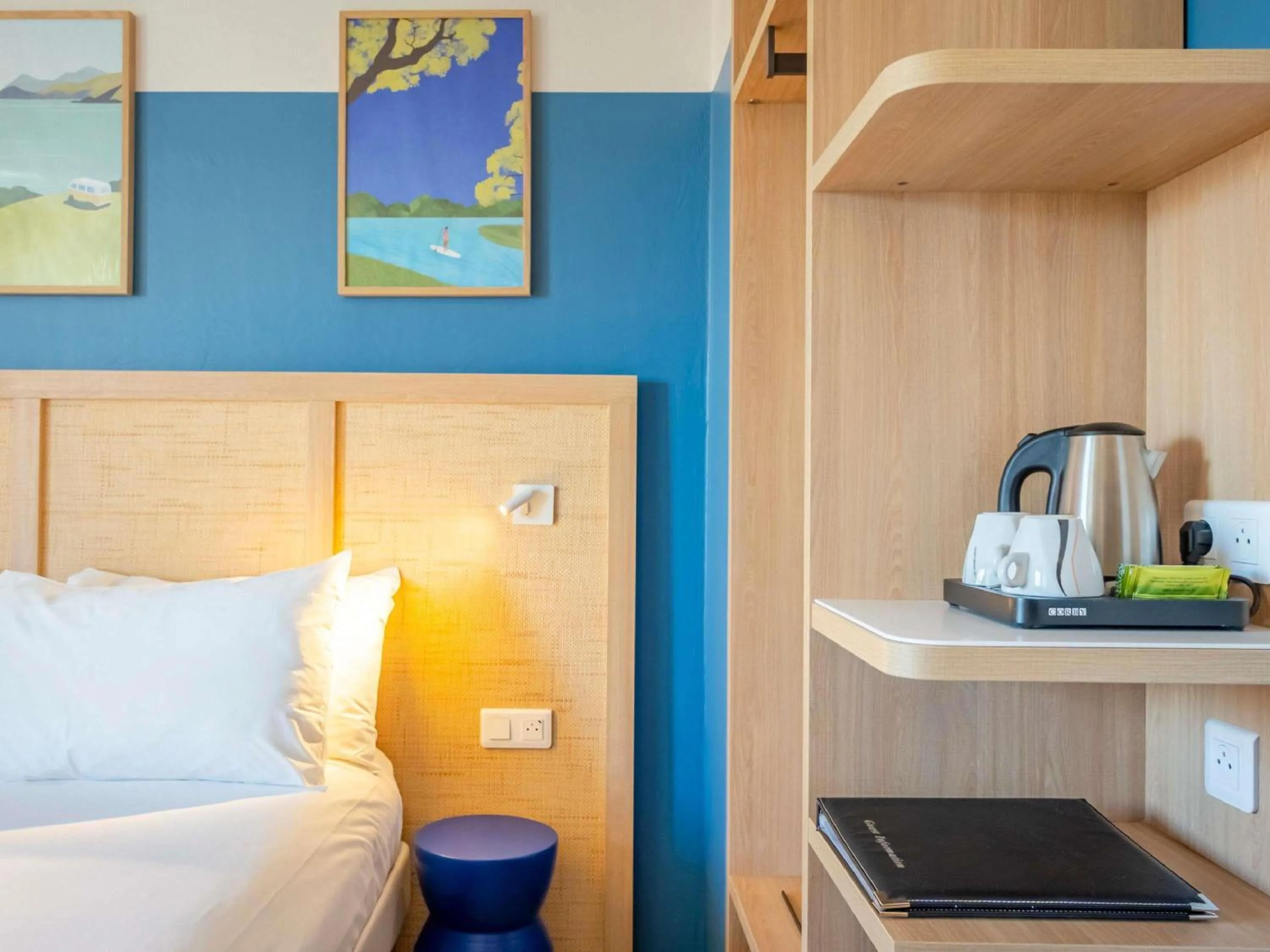 Bedroom, Bed in ibis Styles Biarritz Plage