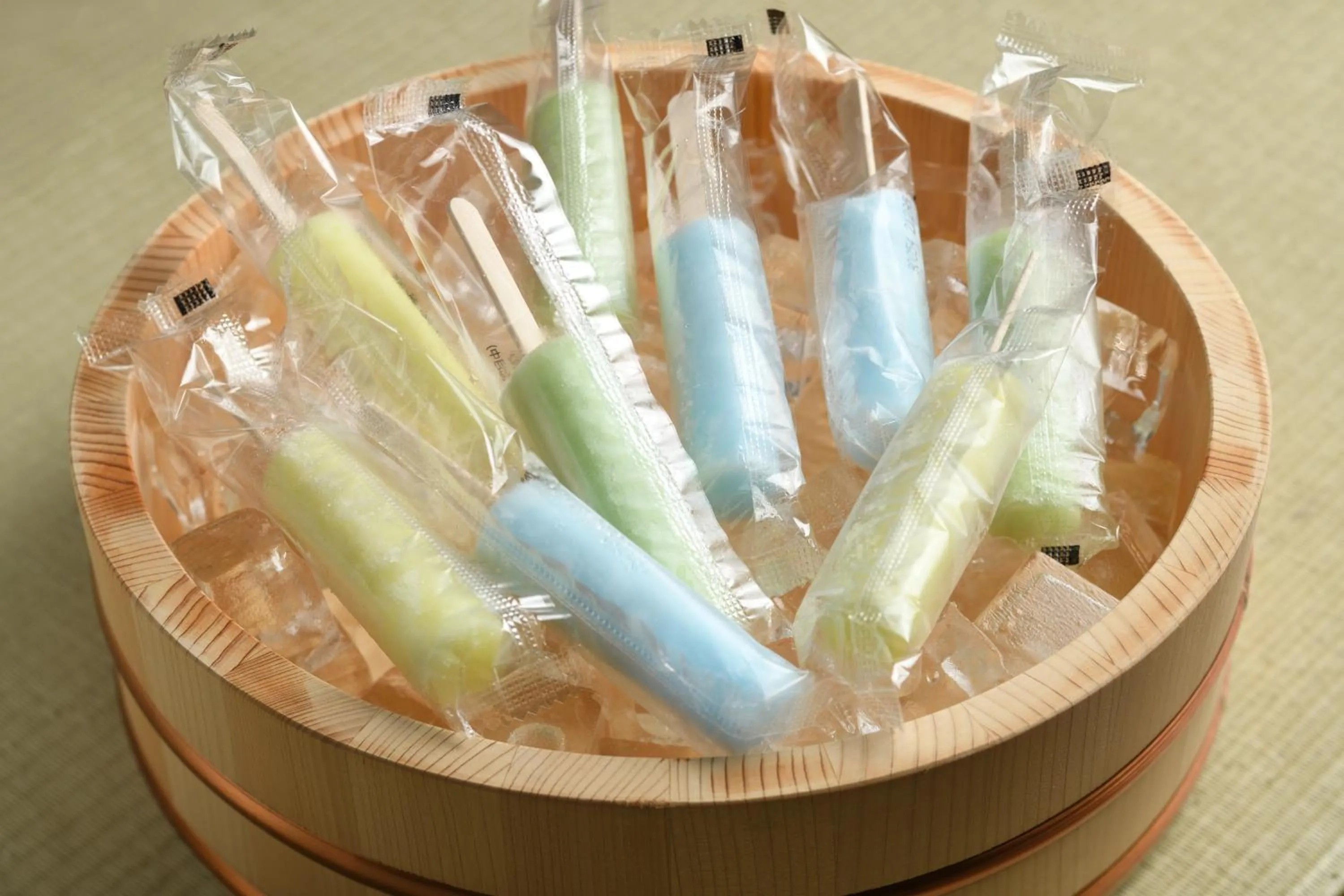 Hot Spring Bath in Yumoto Kissho