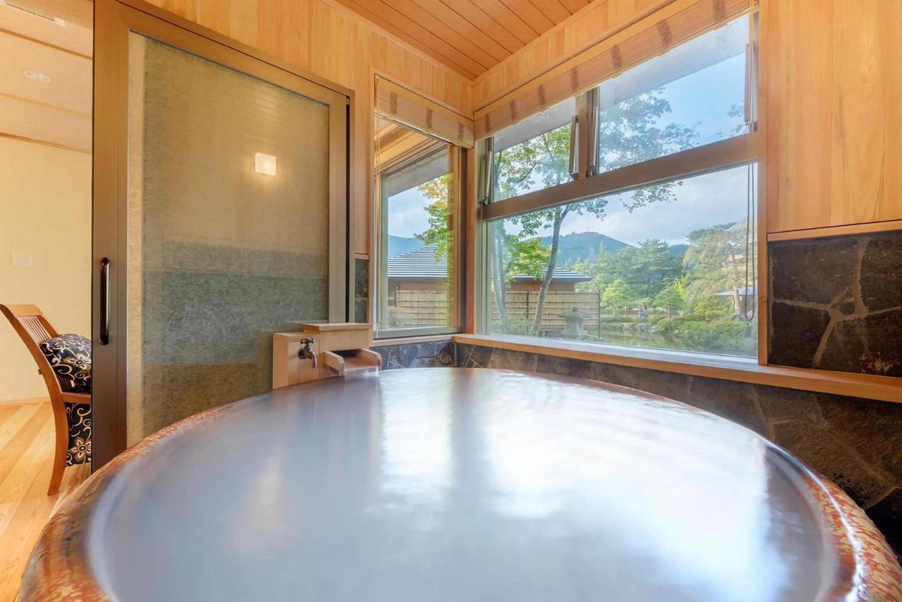 Hot Spring Bath in Yumoto Kissho
