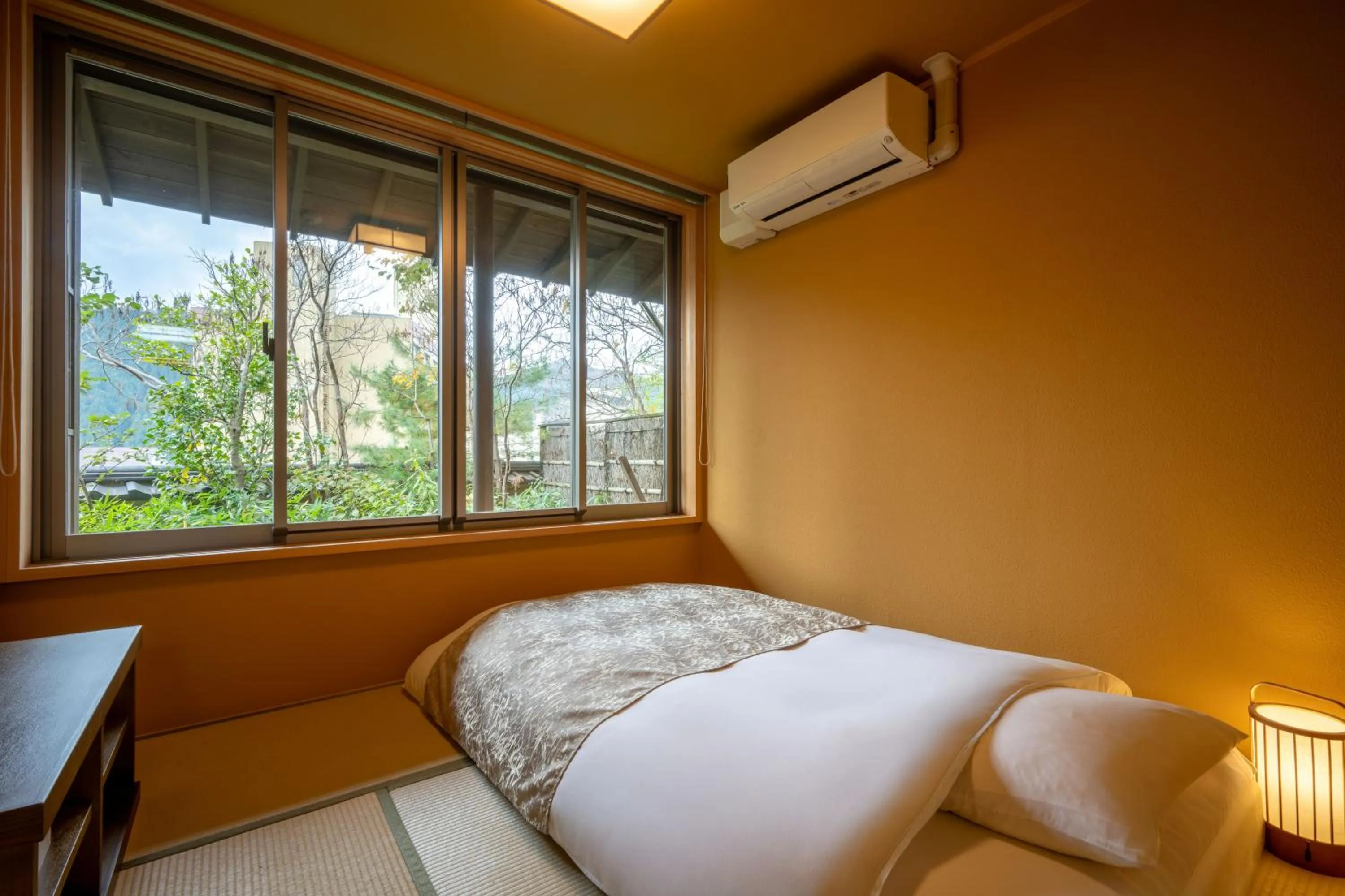 Photo of the whole room, Bed in Yumoto Kissho