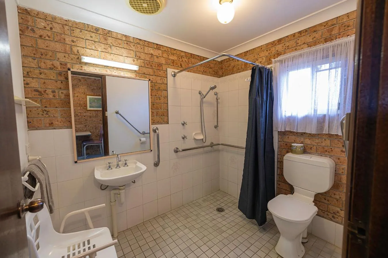 Bathroom in Alyn Motel