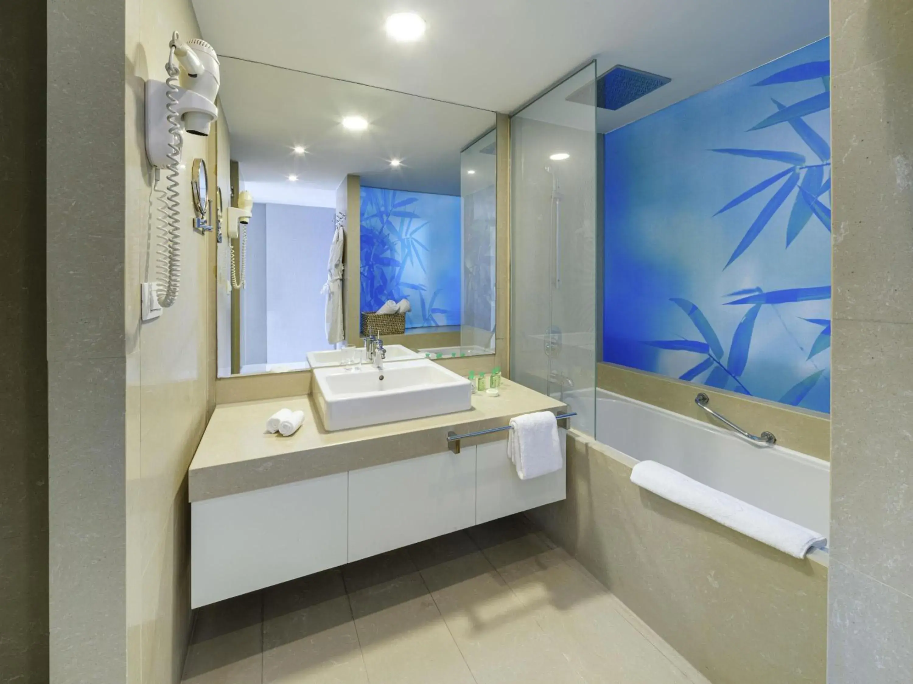 Bedroom in Rixos Premium Dubrovnik Bedroom in Rixos Premium Dubrovnik