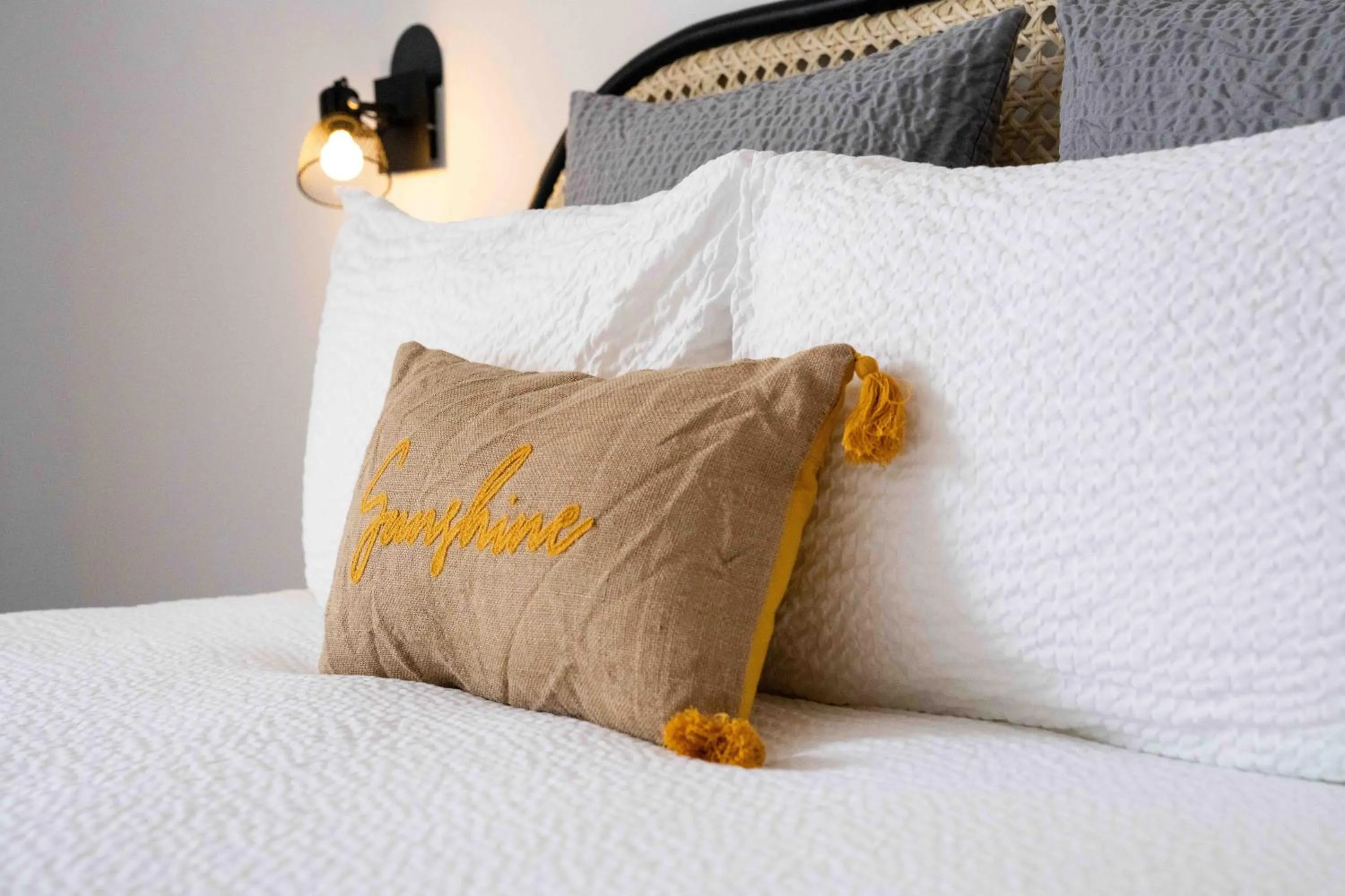 Bed in Hotel Txutxu-Mutxu