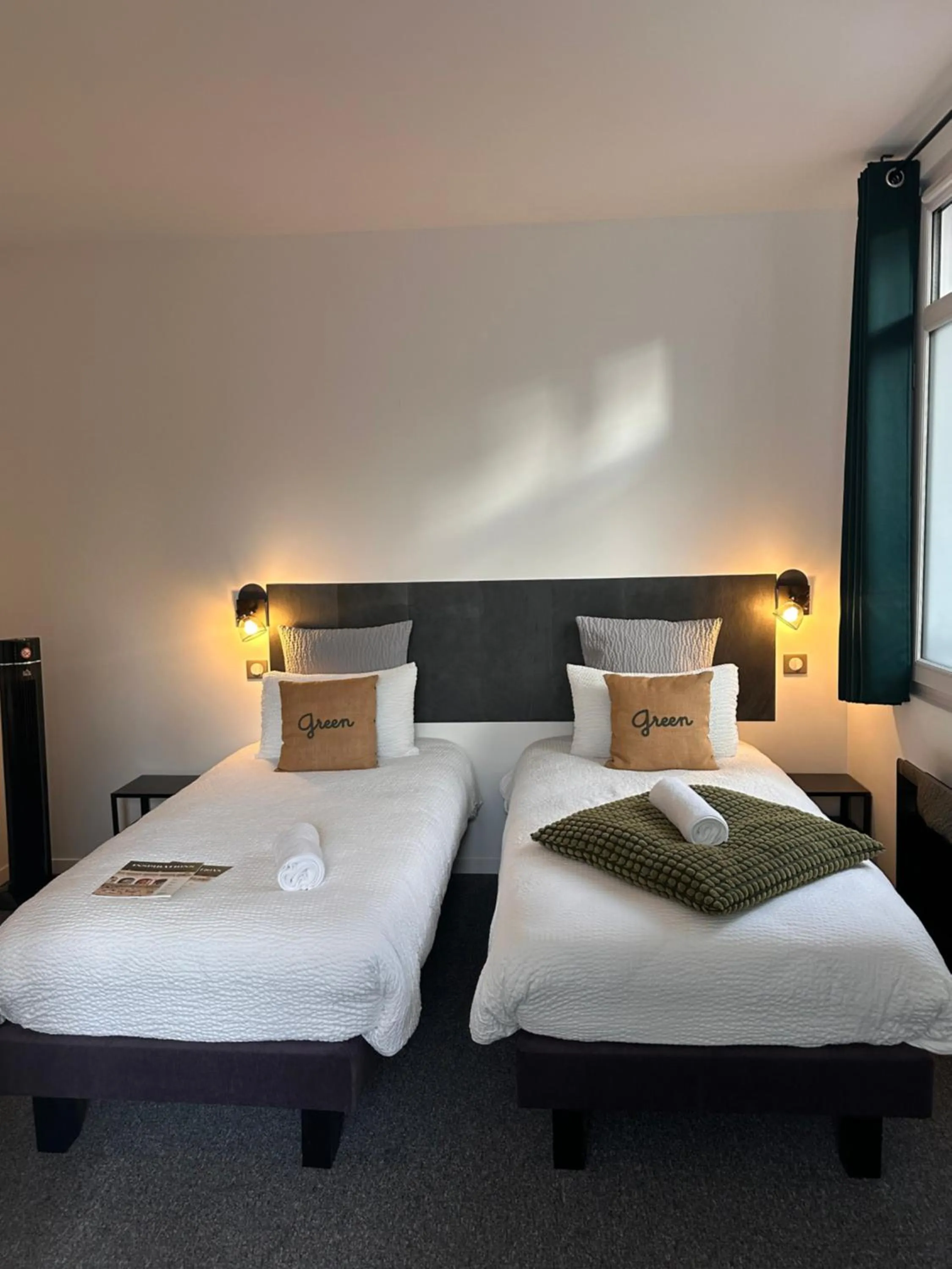 Bed in Urban Style Biarritz Le Relais