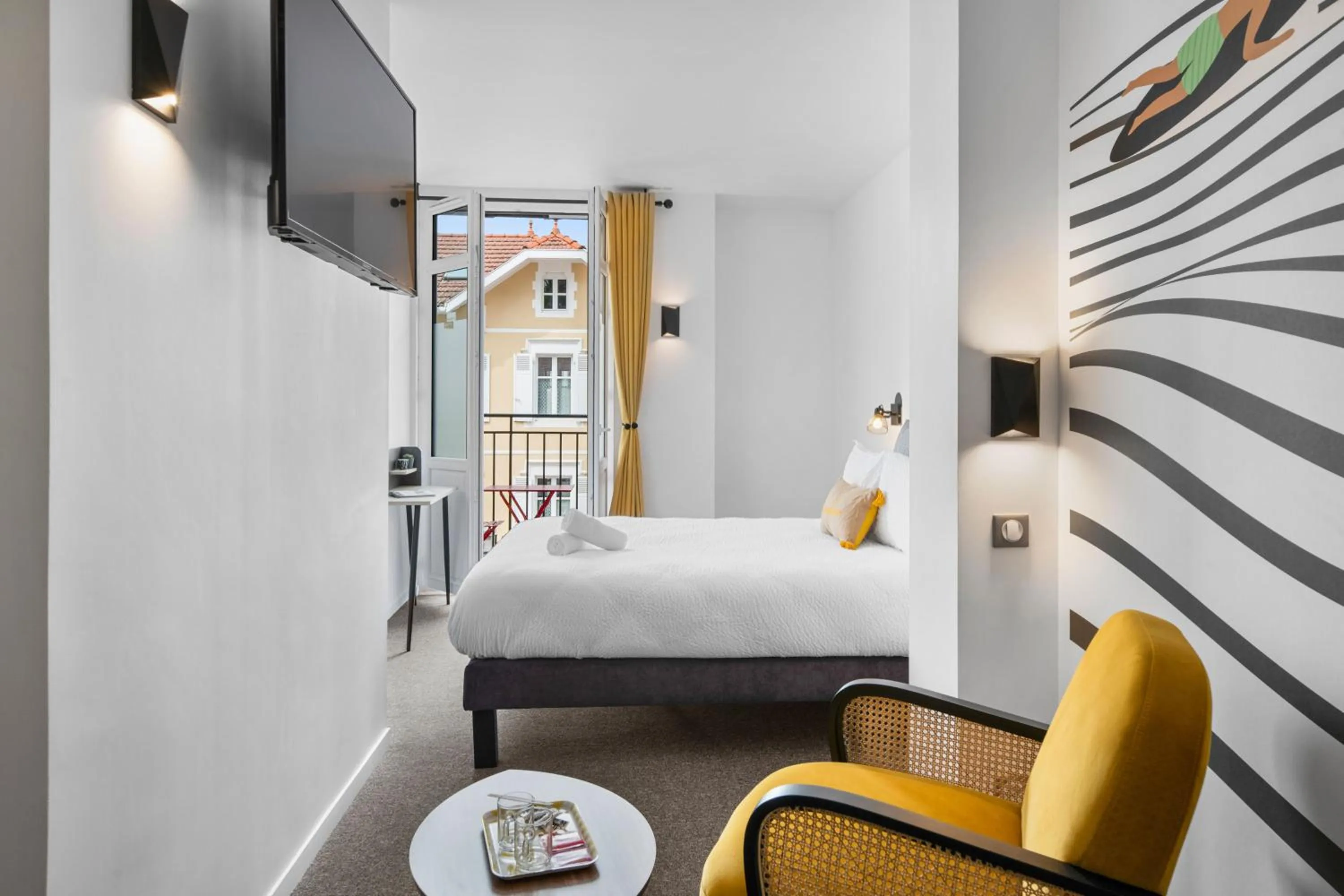 Bed in Hotel Txutxu-Mutxu