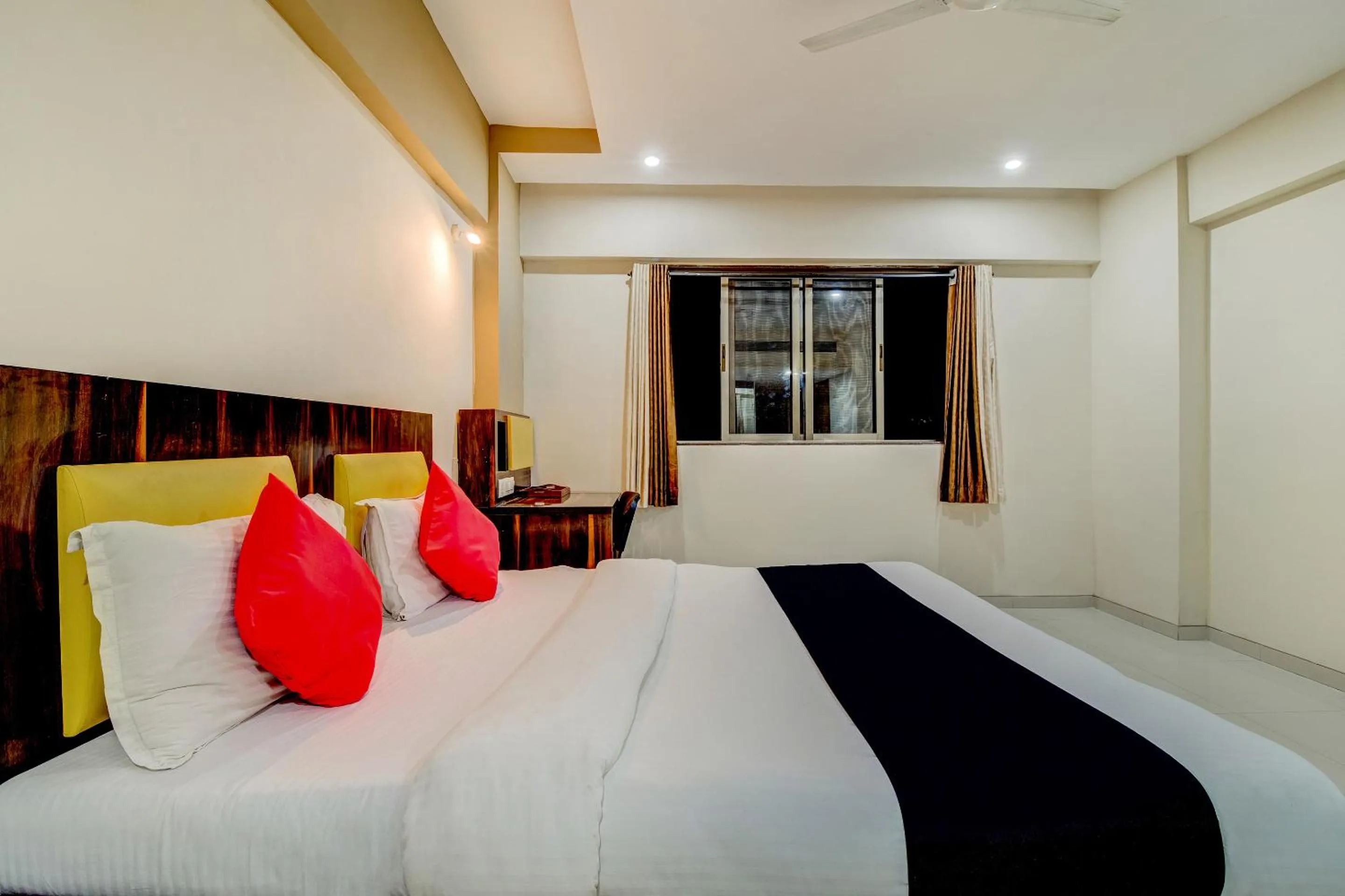 Bed in Dhuri Resort