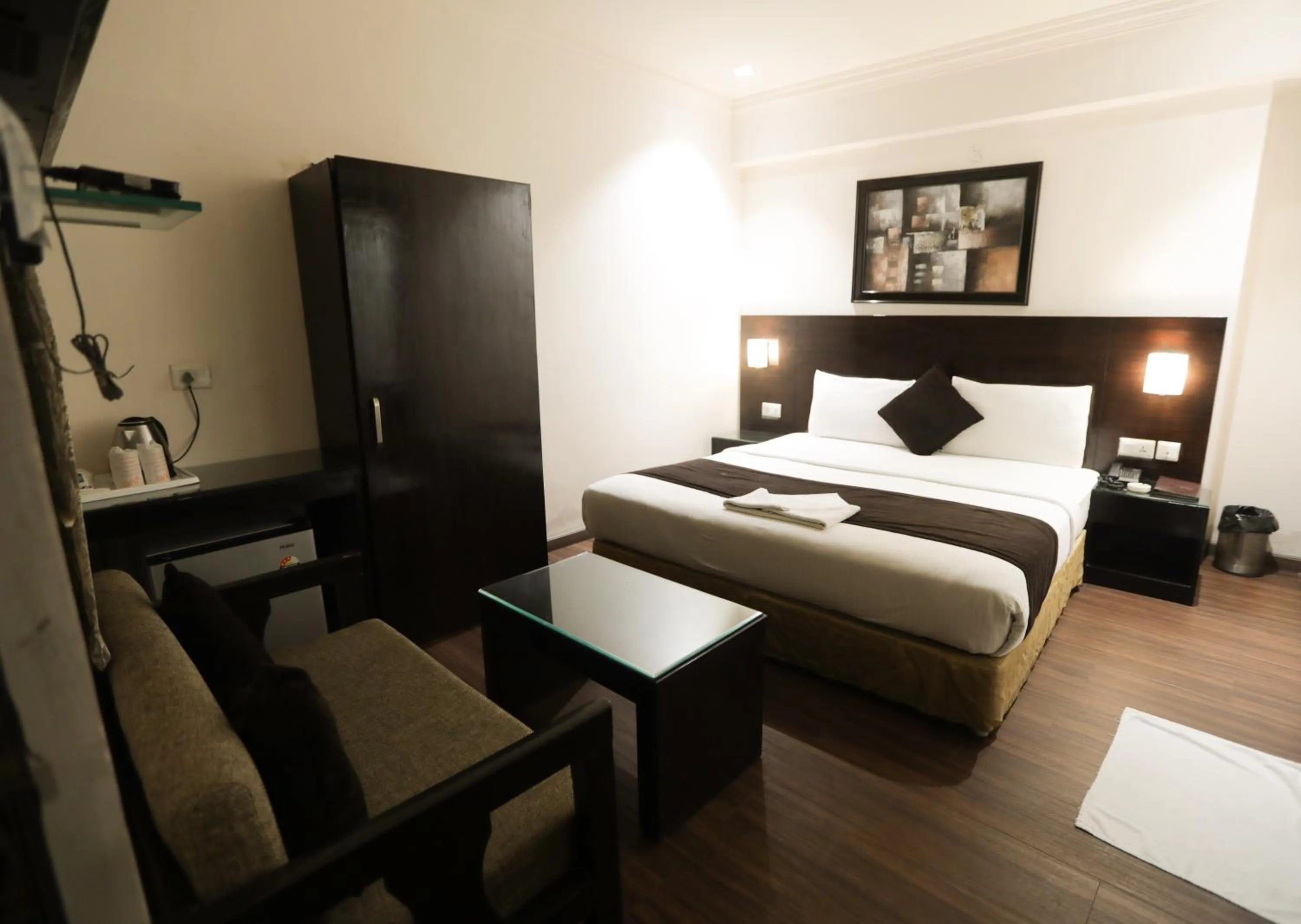 Photo of the whole room, Bed in ANR Hotels