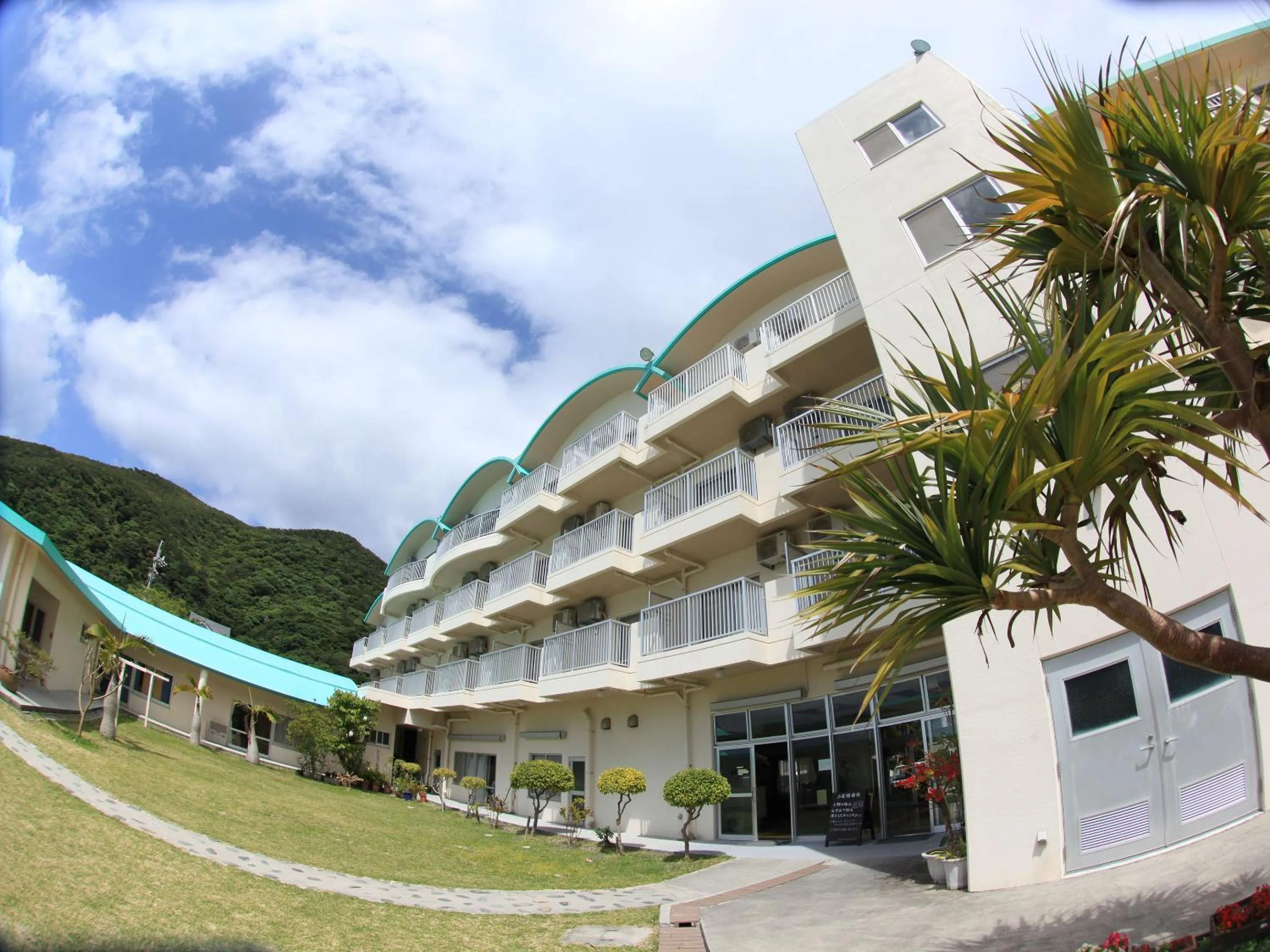 Property building in Tokashiku Marine Villege