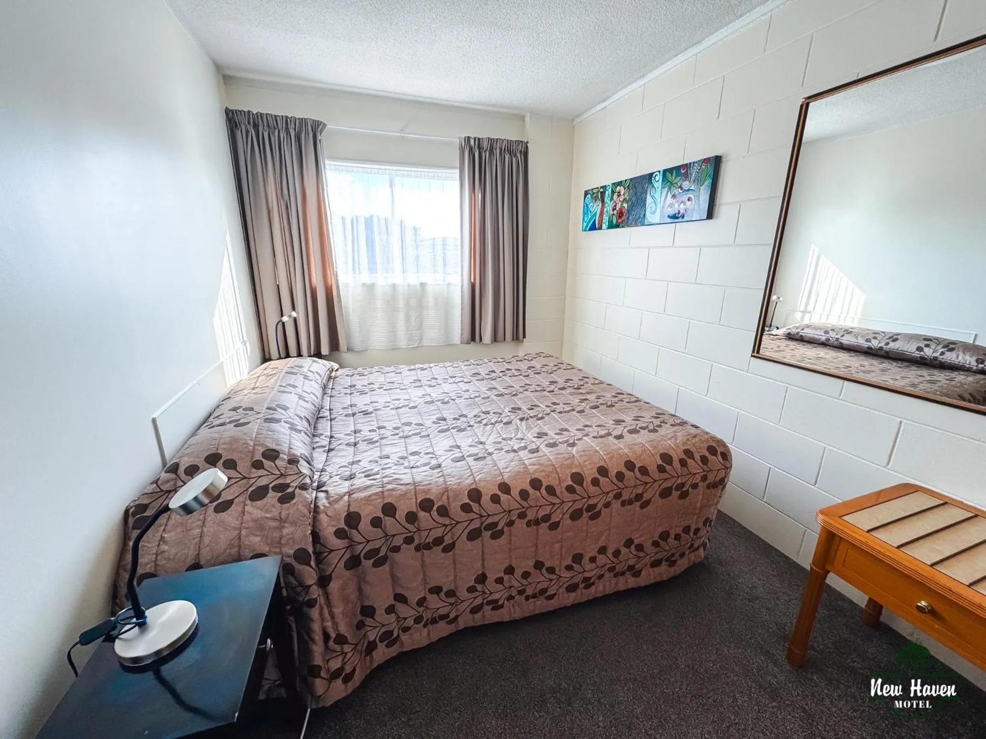 Bed in New Haven Motel