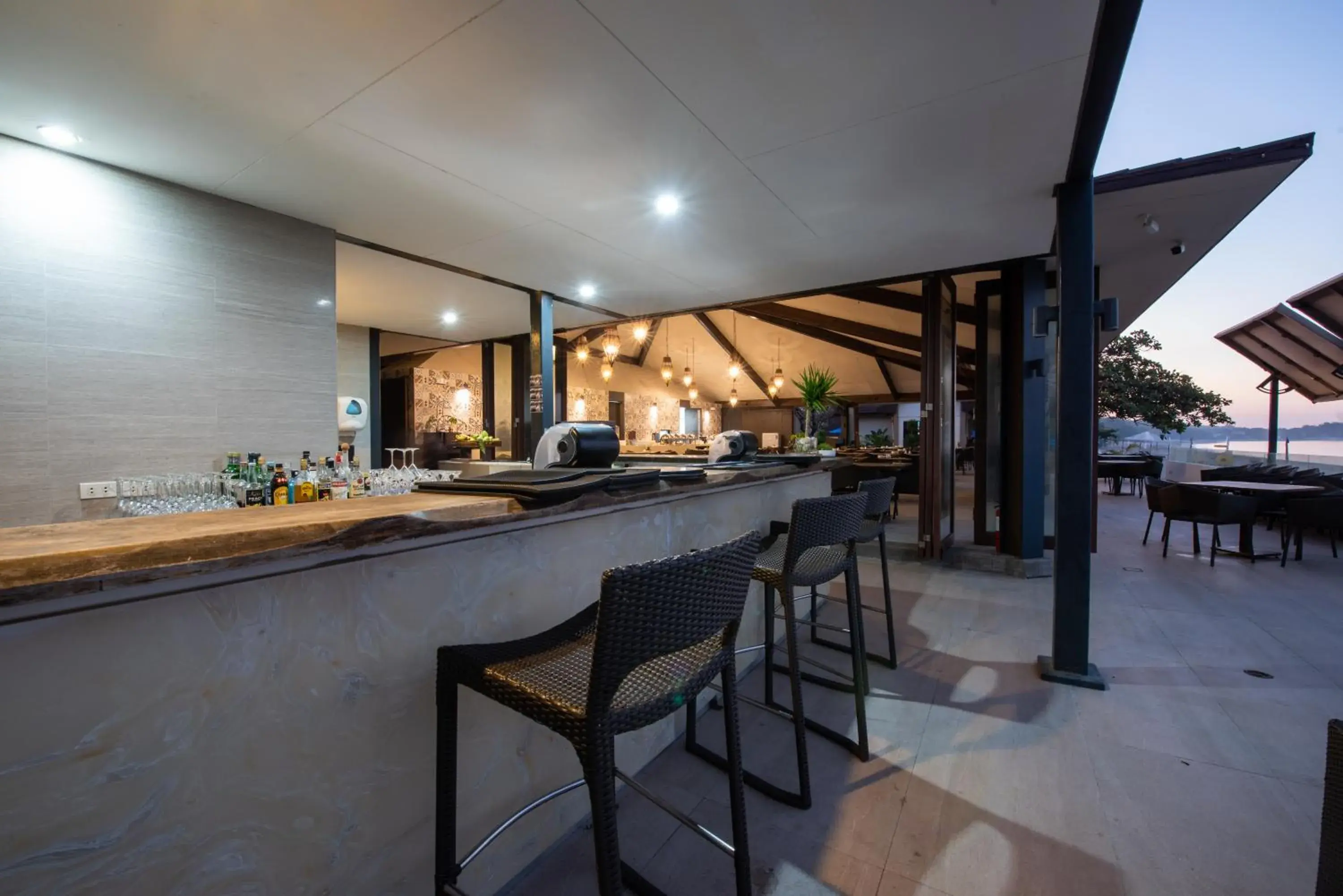 Lounge or bar in Aureo La Union Lounge or bar in Aureo La Union