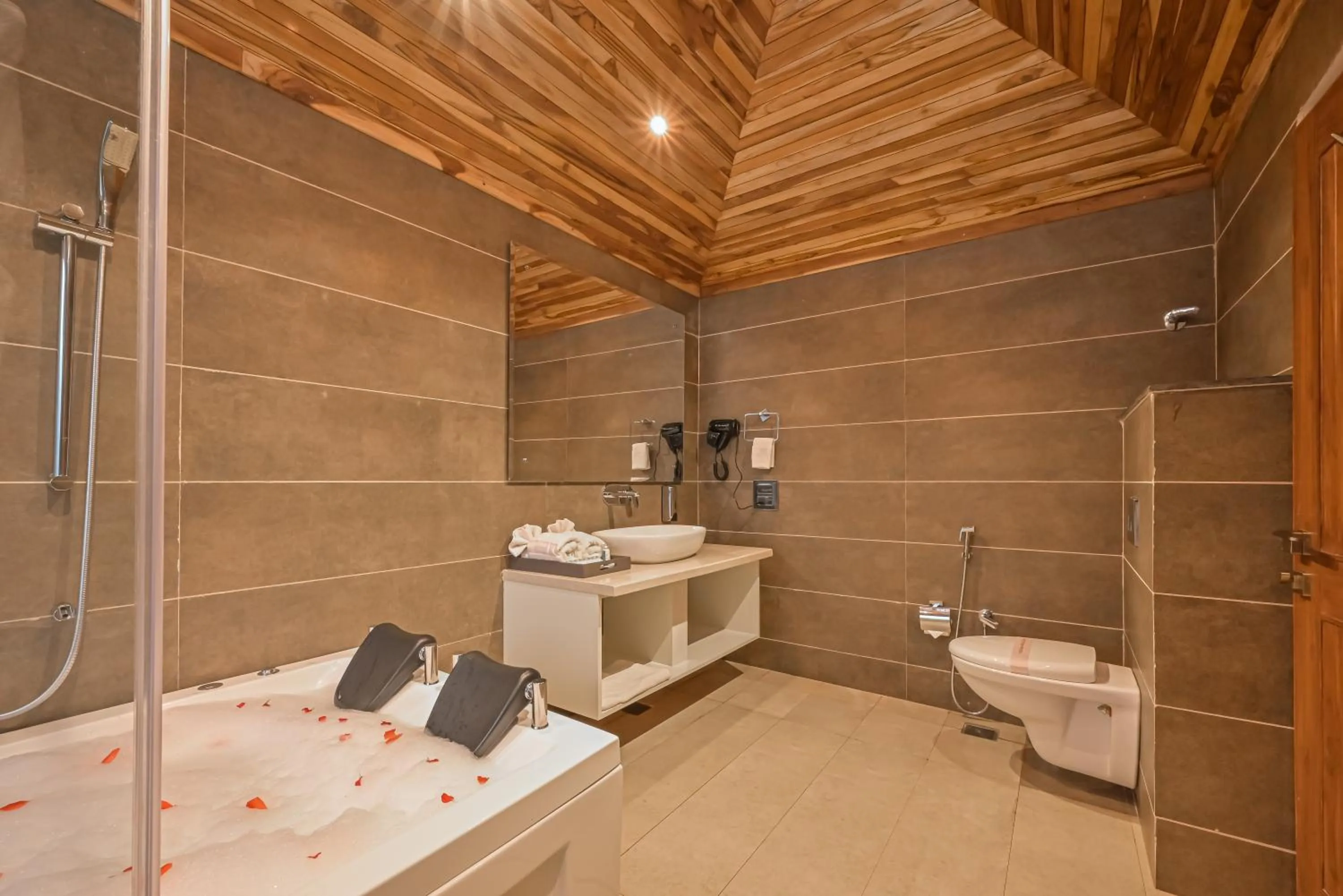 Bathroom in Jungle Lodge Resort