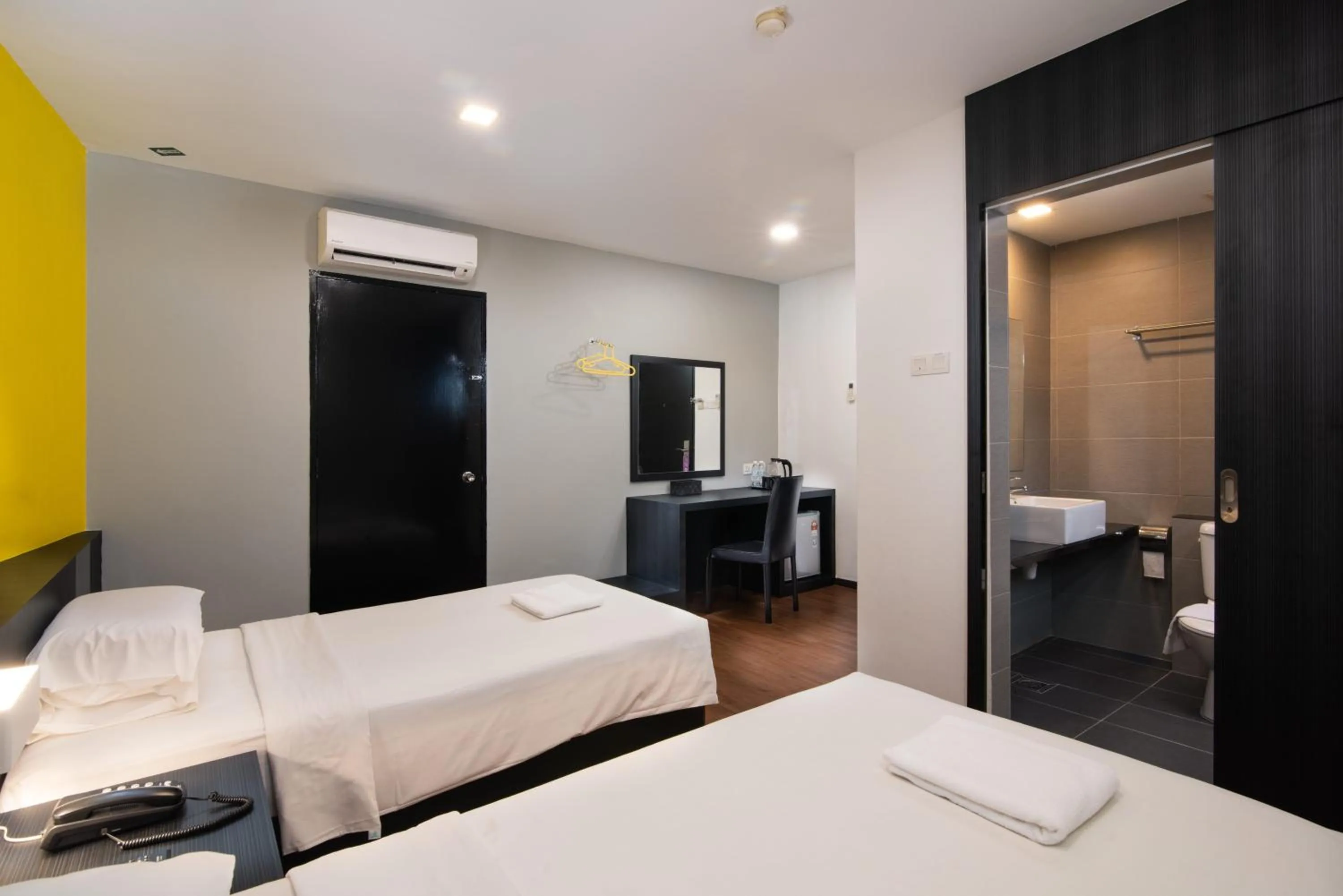 Bed in Hotel Waterfall