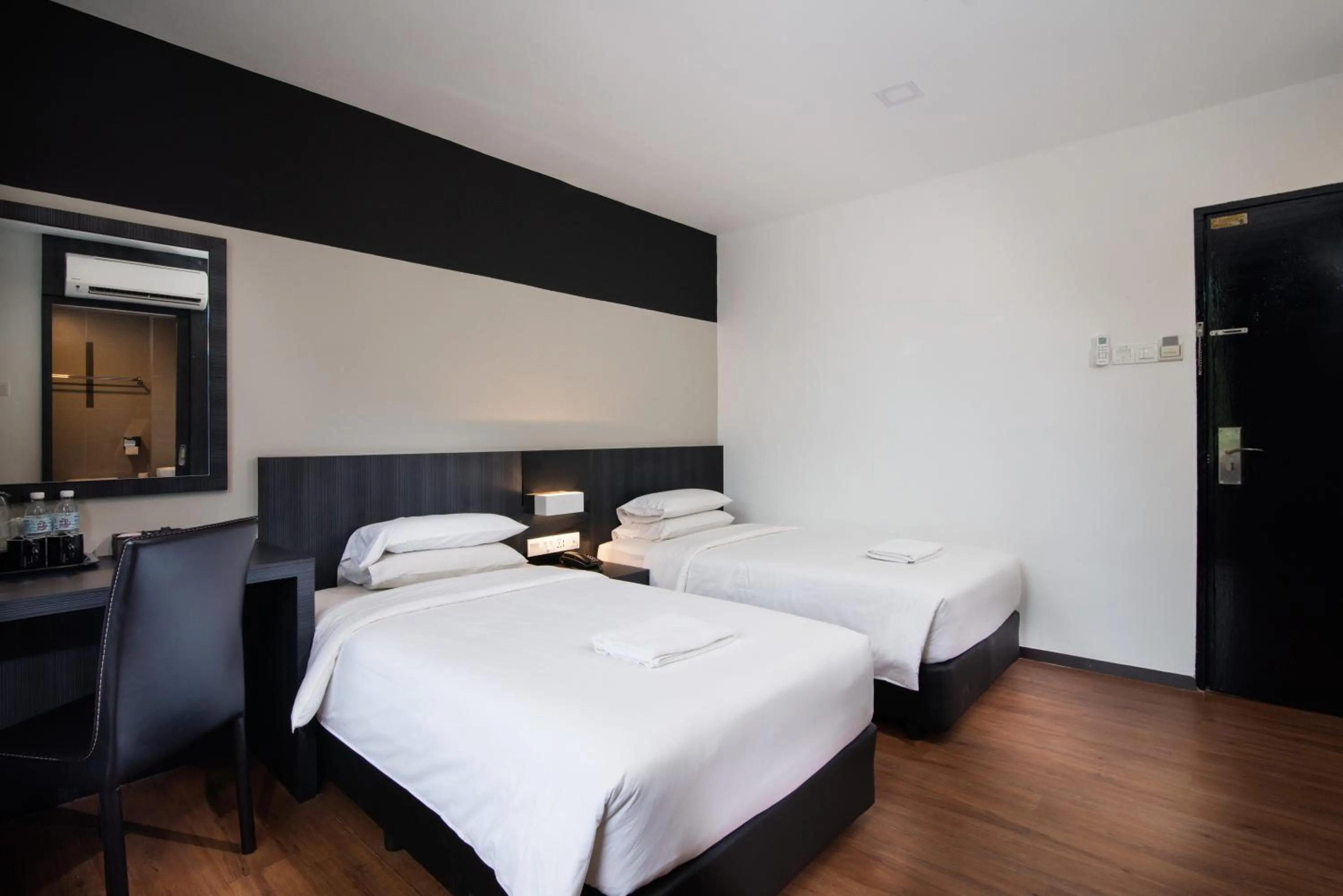 Bed in Hotel Waterfall