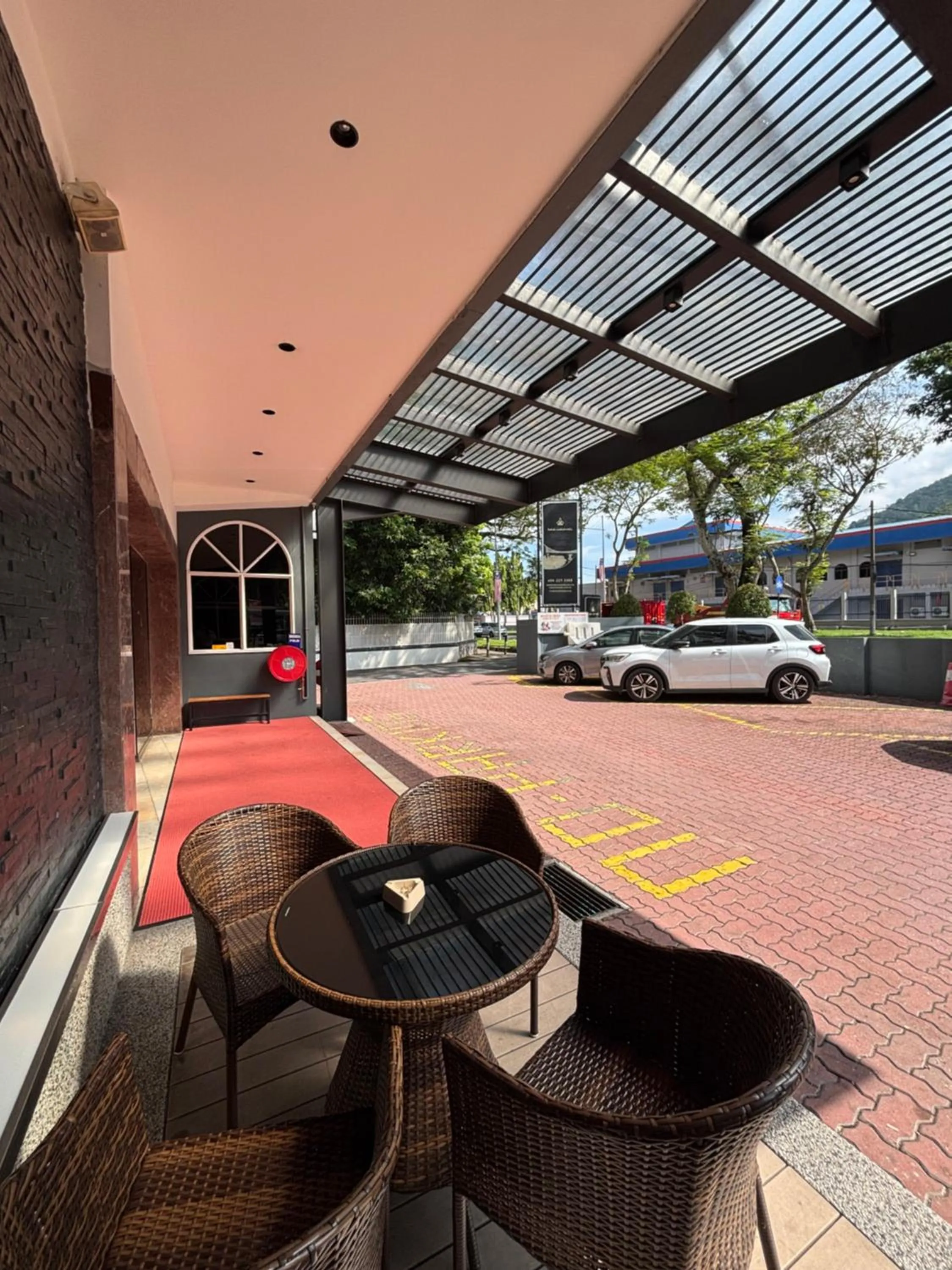 Property building in Hotel Waterfall