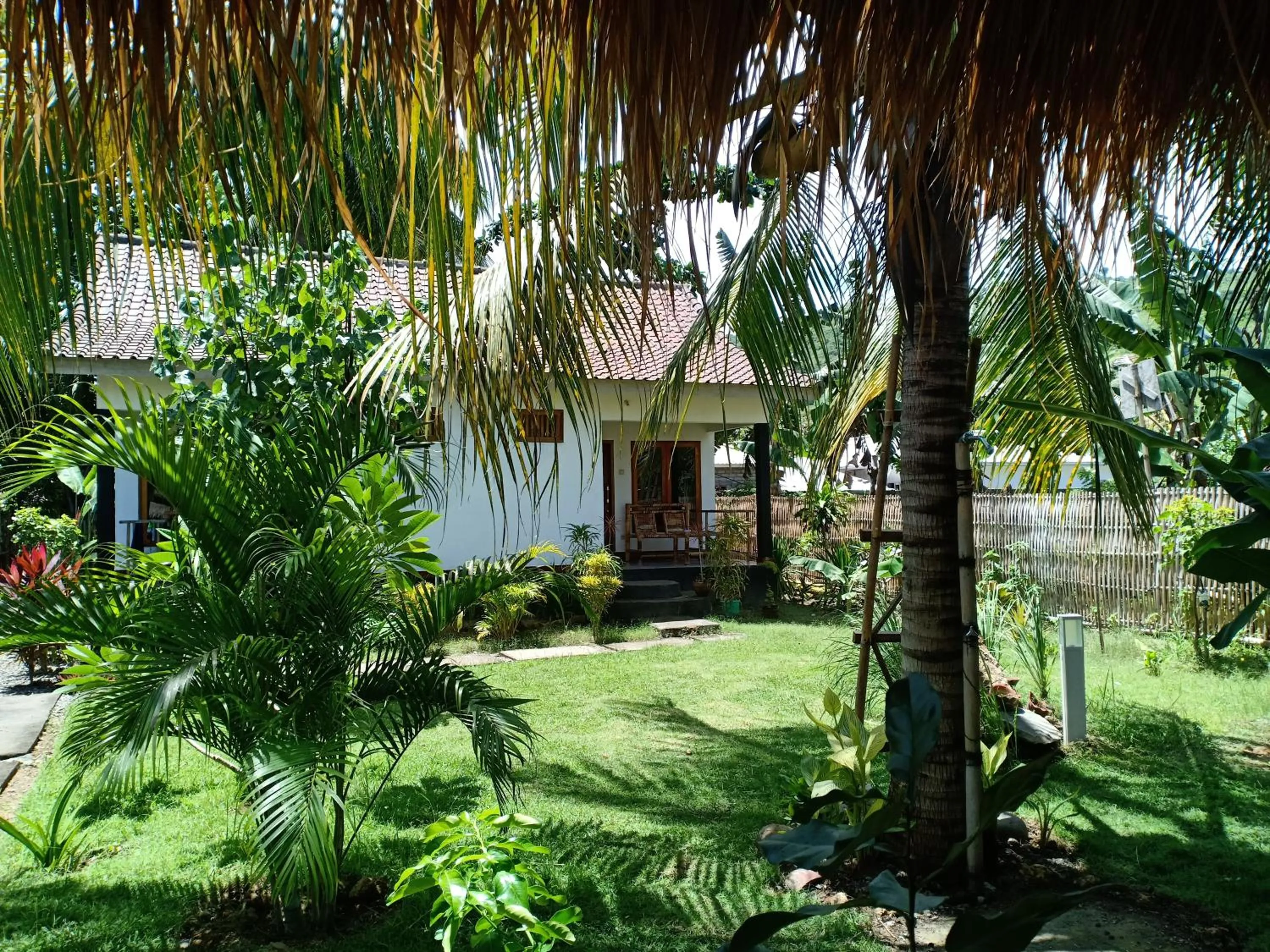 Garden in Dewi Garden Guesthouse