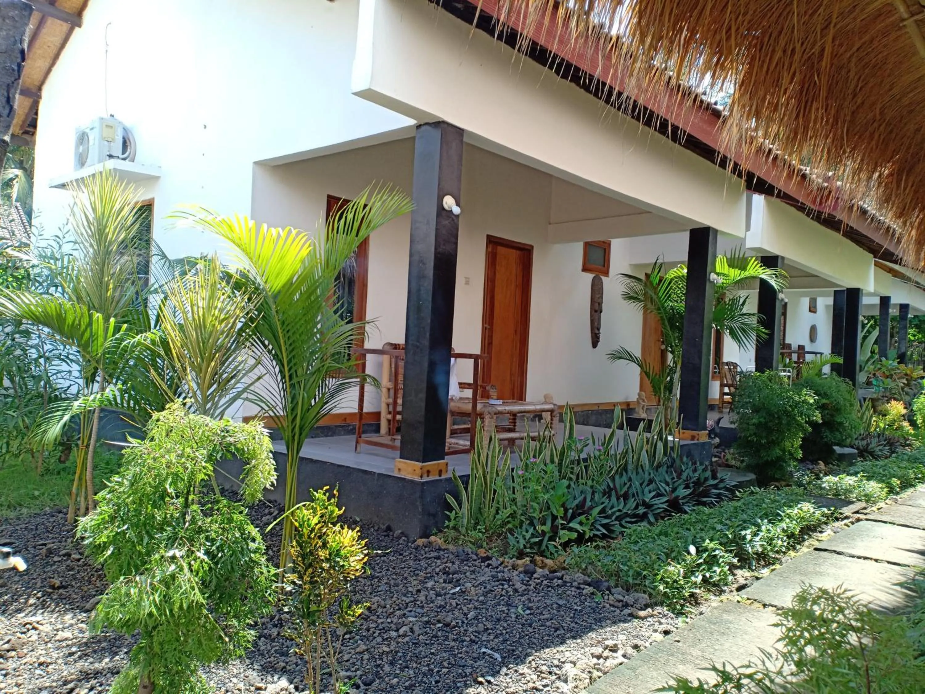 Garden view in Dewi Garden Guesthouse