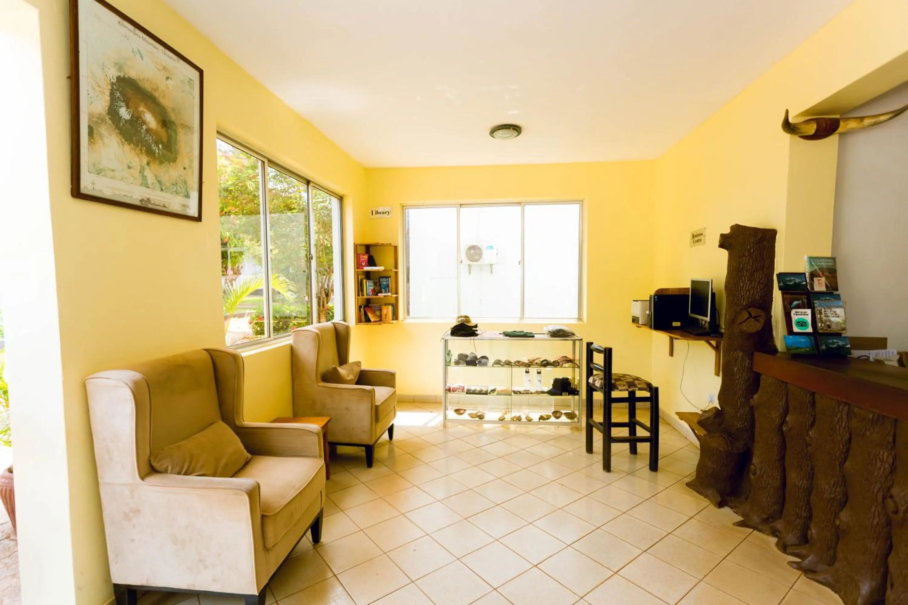 Lobby or reception in Keys Hotel Mbokomu Branch