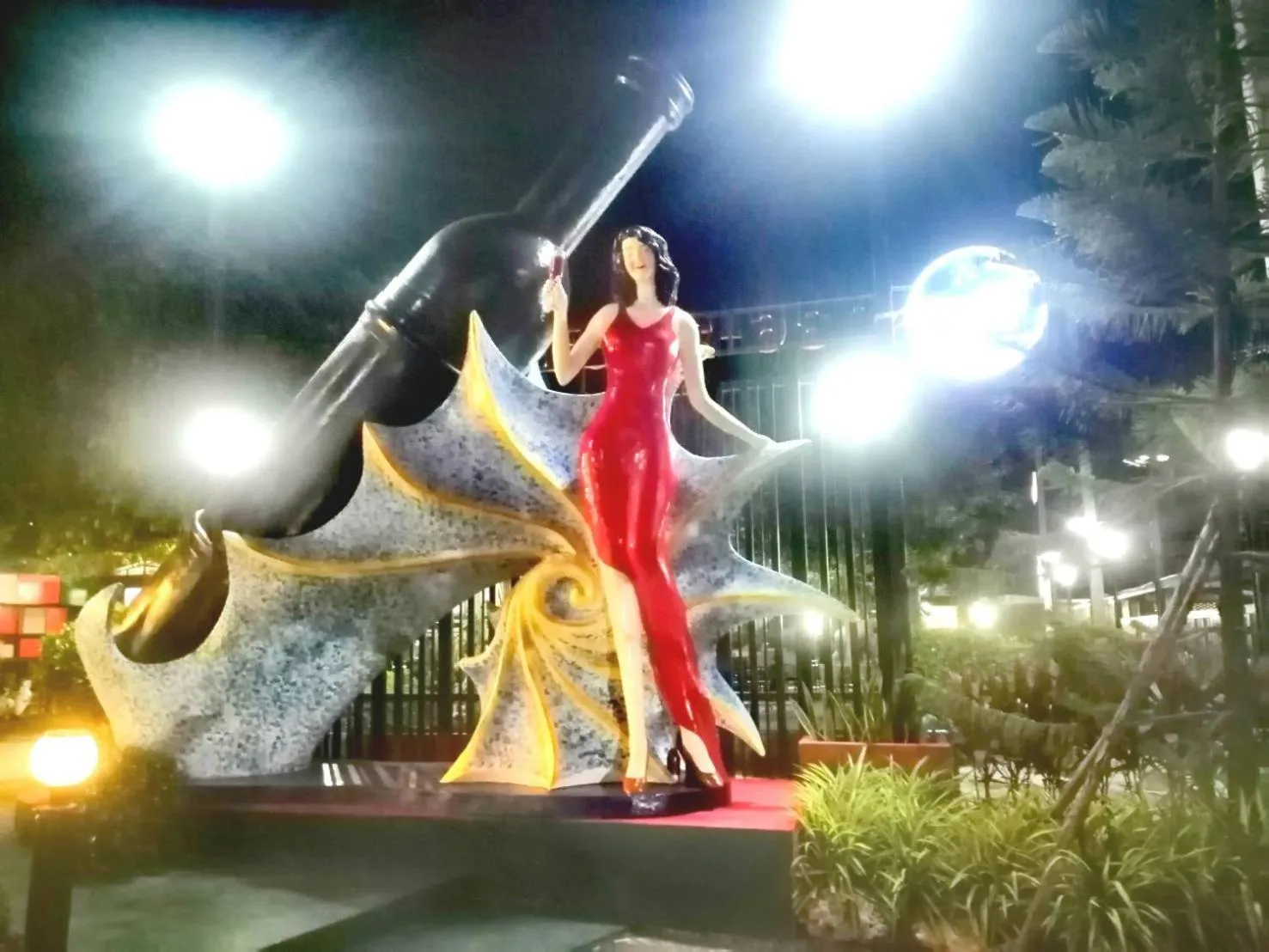 Grand Pruksa Siri Apartment