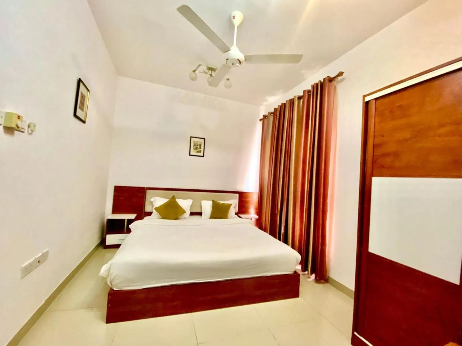 Bed in Wanasa Inn Apartments