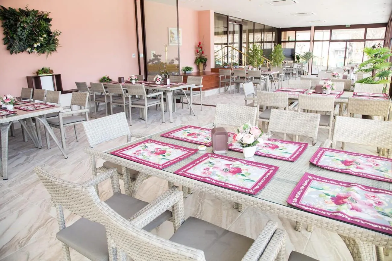 Restaurant/places to eat in Boutique Hotel VSK Kentavar