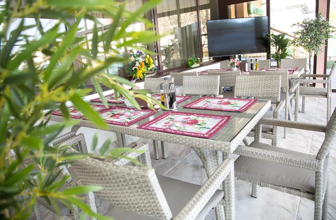 Restaurant/places to eat in Boutique Hotel VSK Kentavar