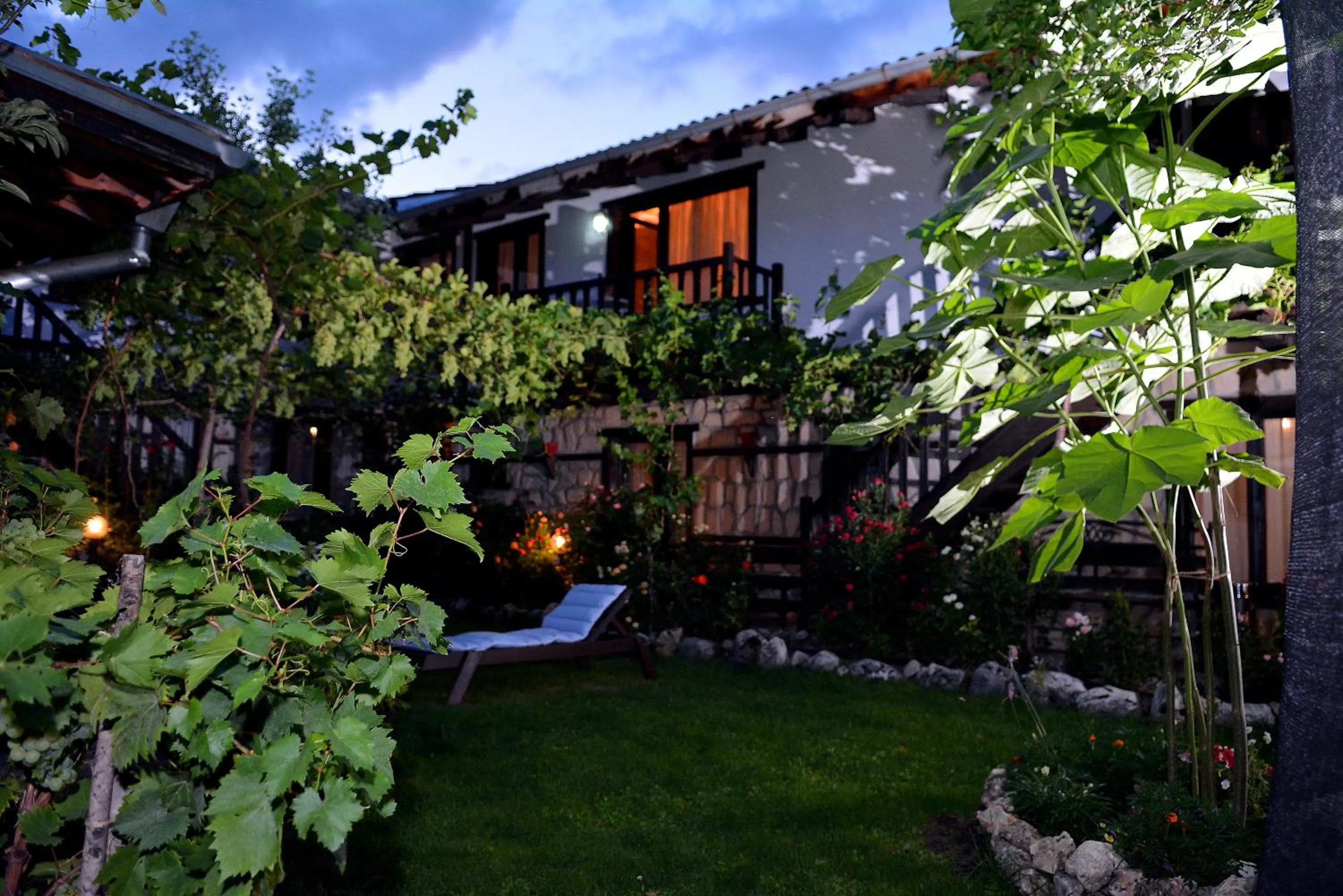 Patio in Trenchova Guest House