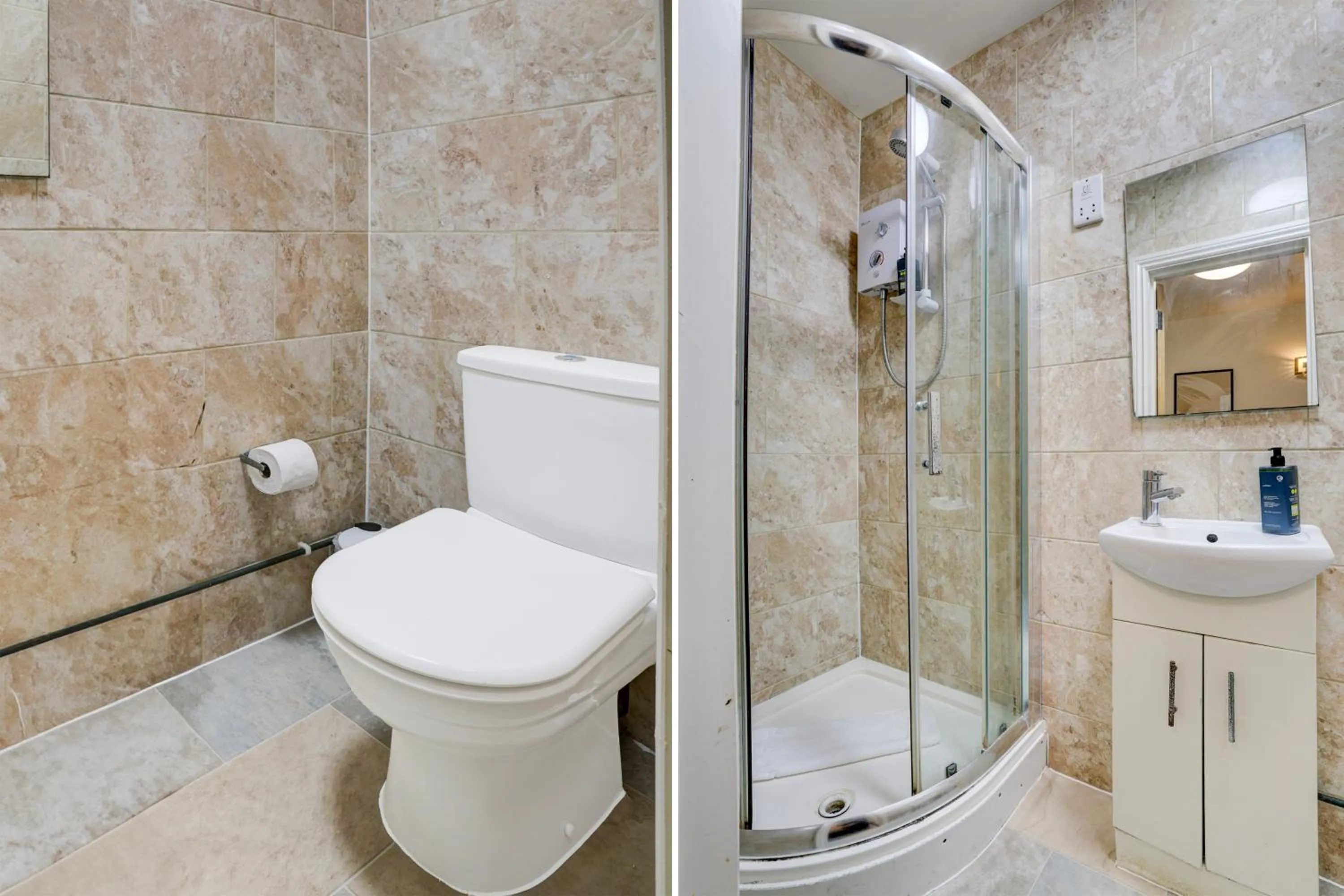 Bathroom in Belvilla Ilford Hill Hotel London