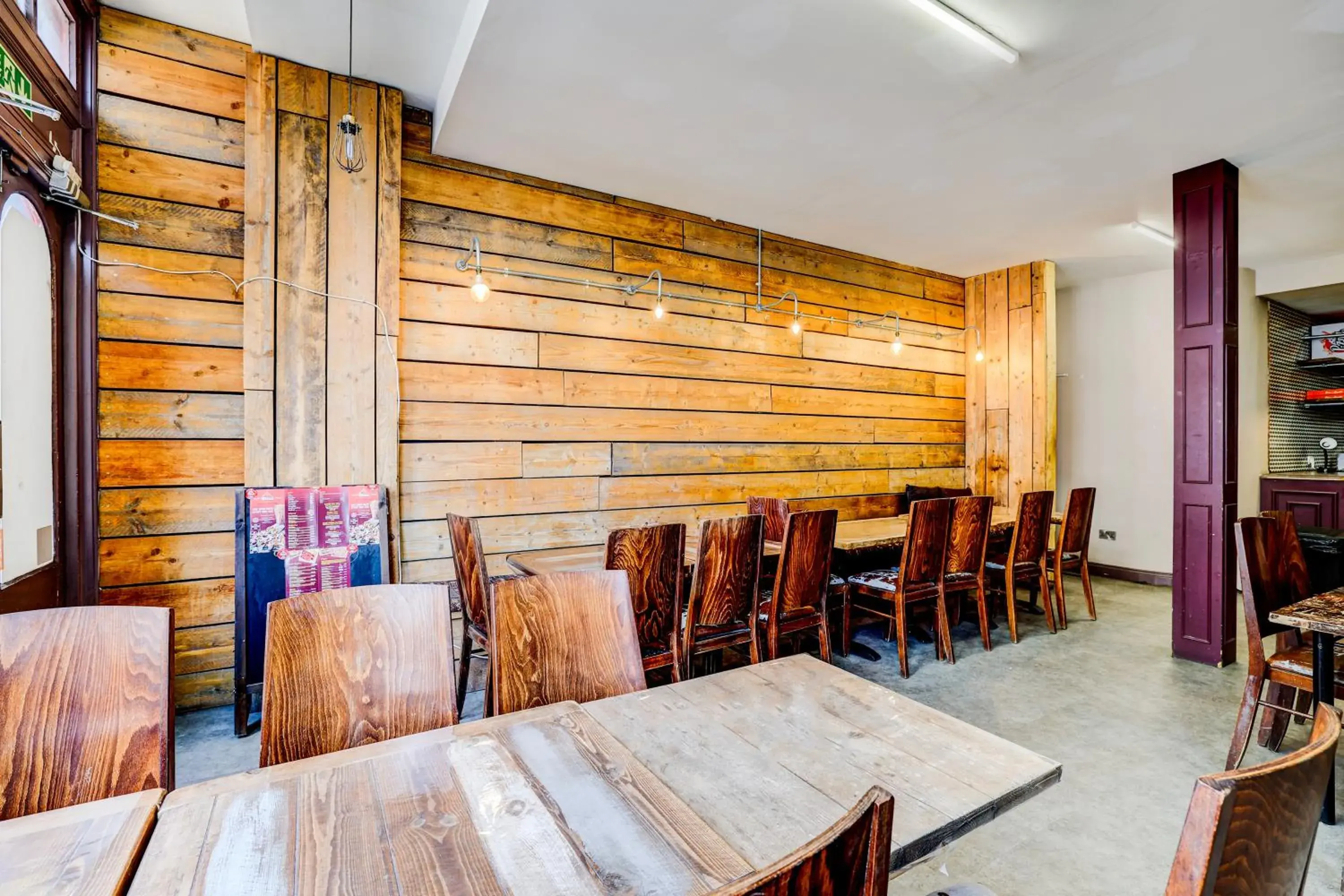 Restaurant/places to eat in Belvilla Ilford Hill Hotel London Restaurant/places to eat in Belvilla Ilford Hill Hotel London