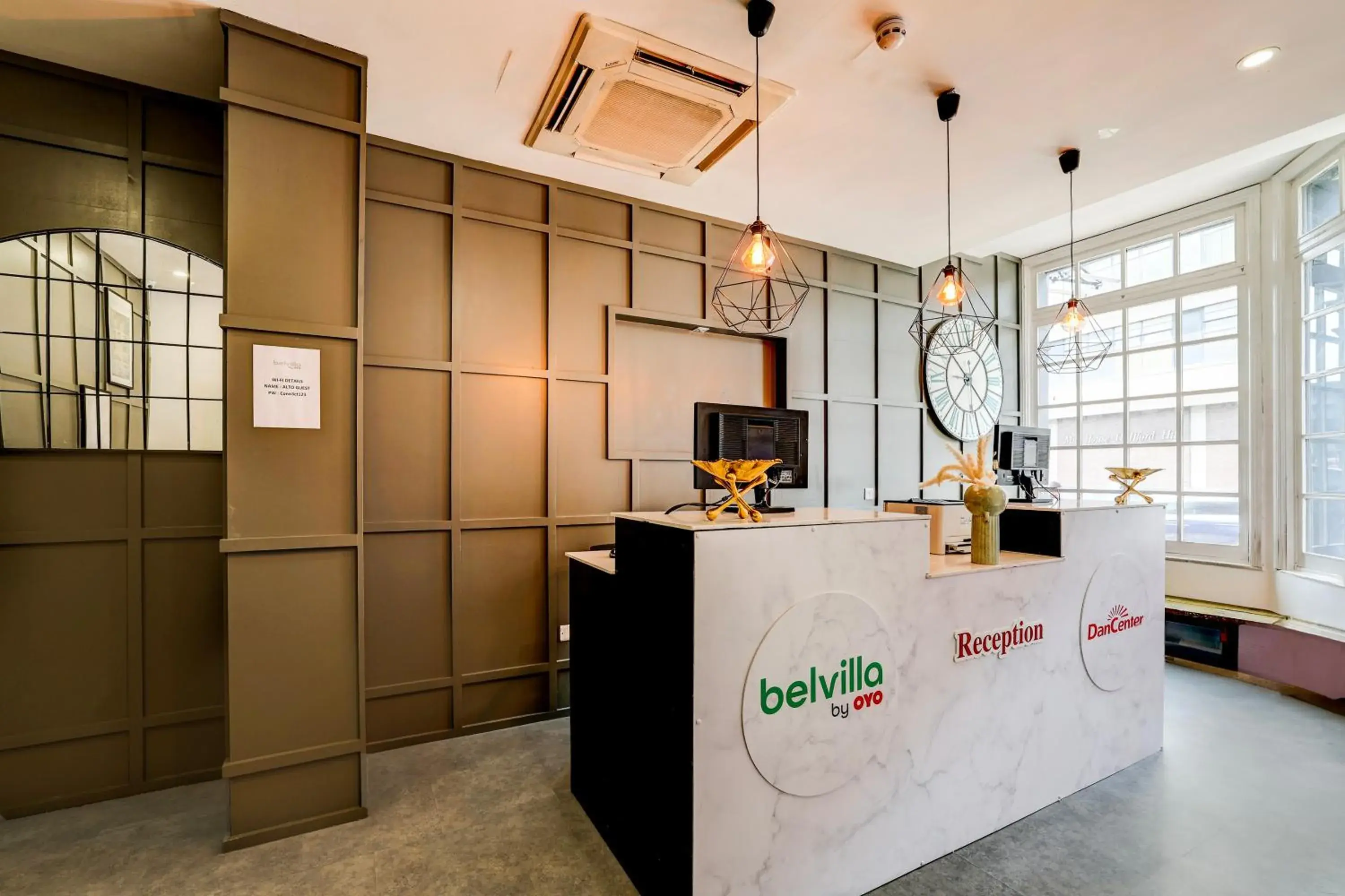 Lobby or reception in Belvilla Ilford Hill Hotel London Lobby or reception in Belvilla Ilford Hill Hotel London