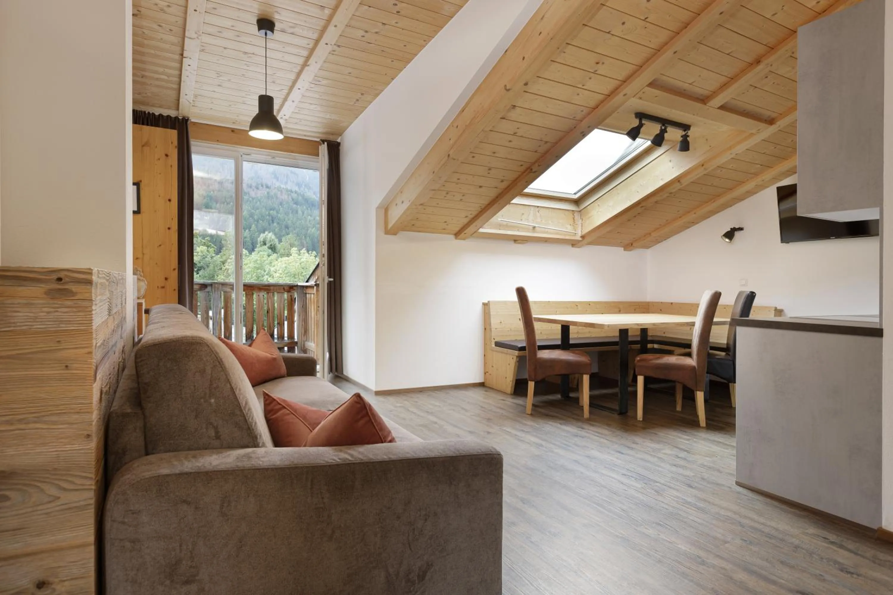 Dolomite Apartments - by Familiaris