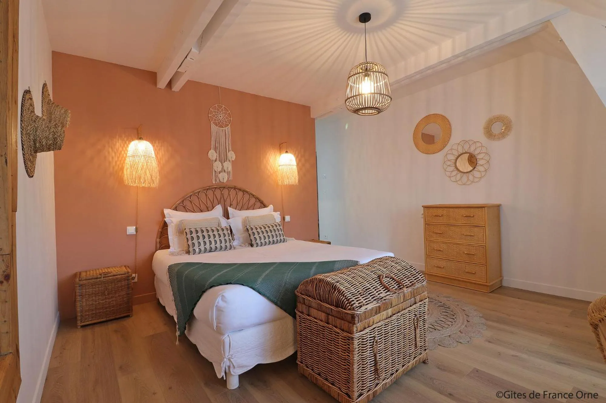 Bed in La Grange Bagnolaise