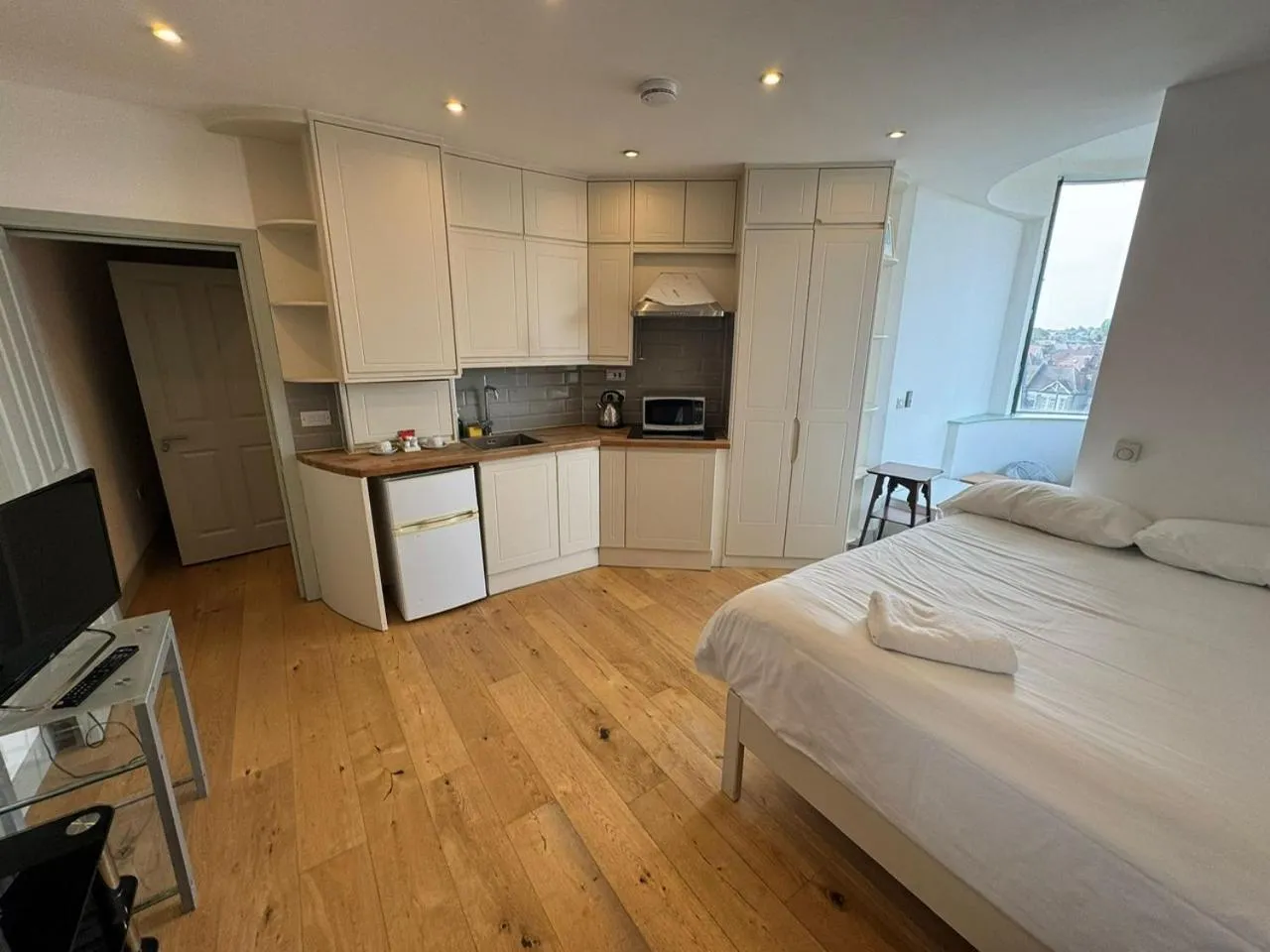 Bed in Forest House Hotel