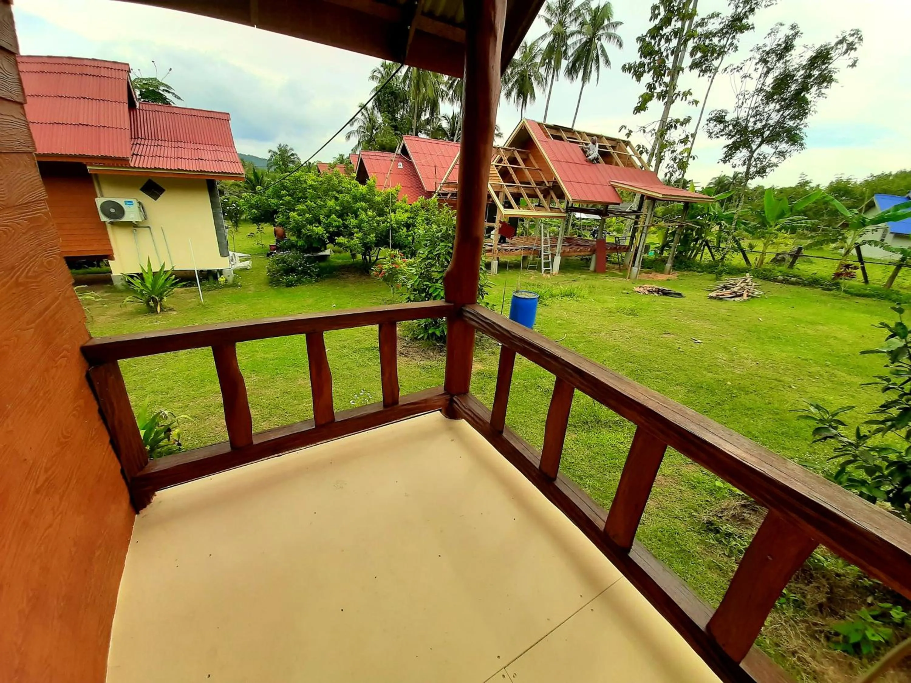 Photo of the whole room in Gardenhomeresortkohjum