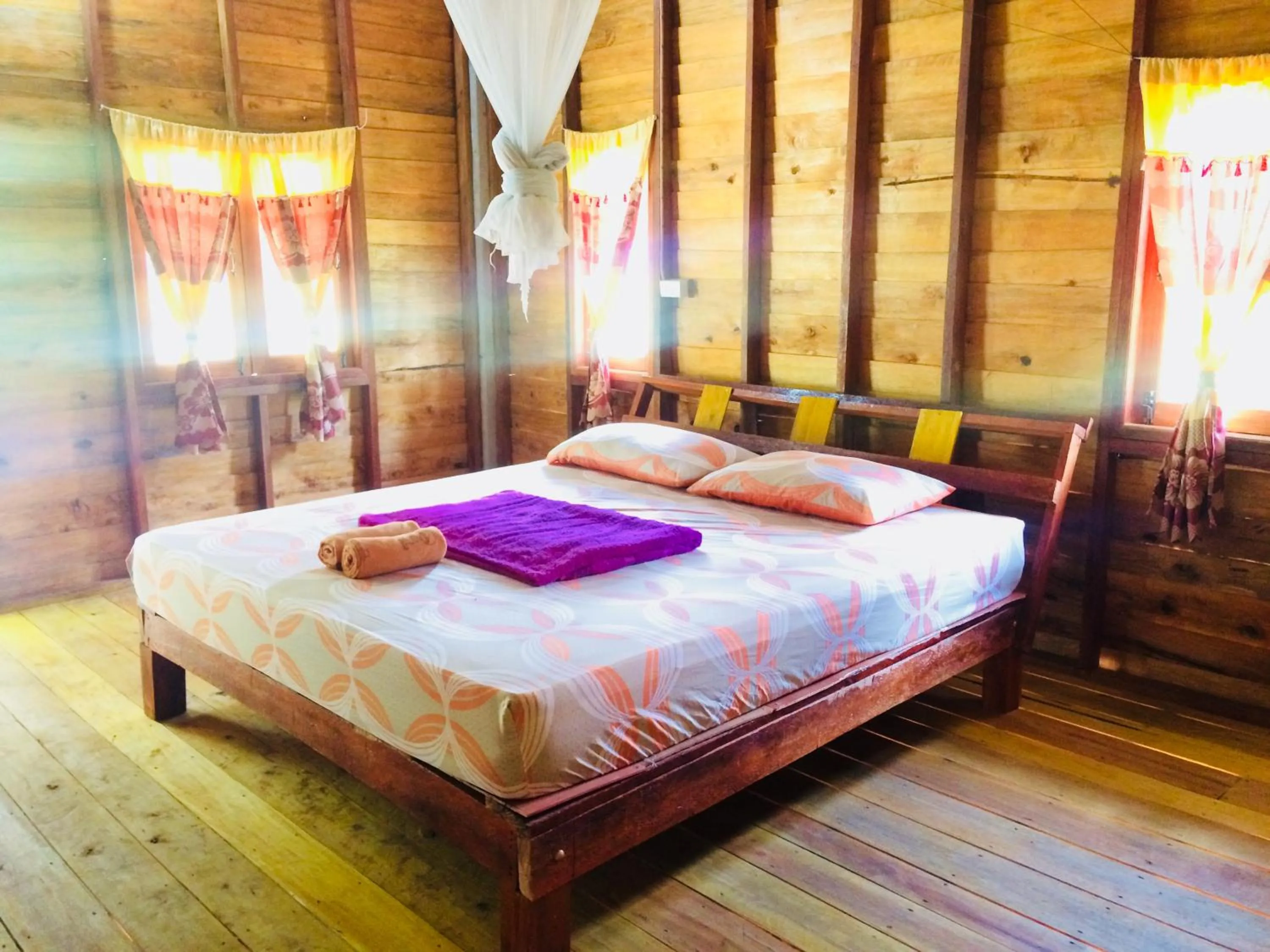 Photo of the whole room, Bed in Gardenhomeresortkohjum