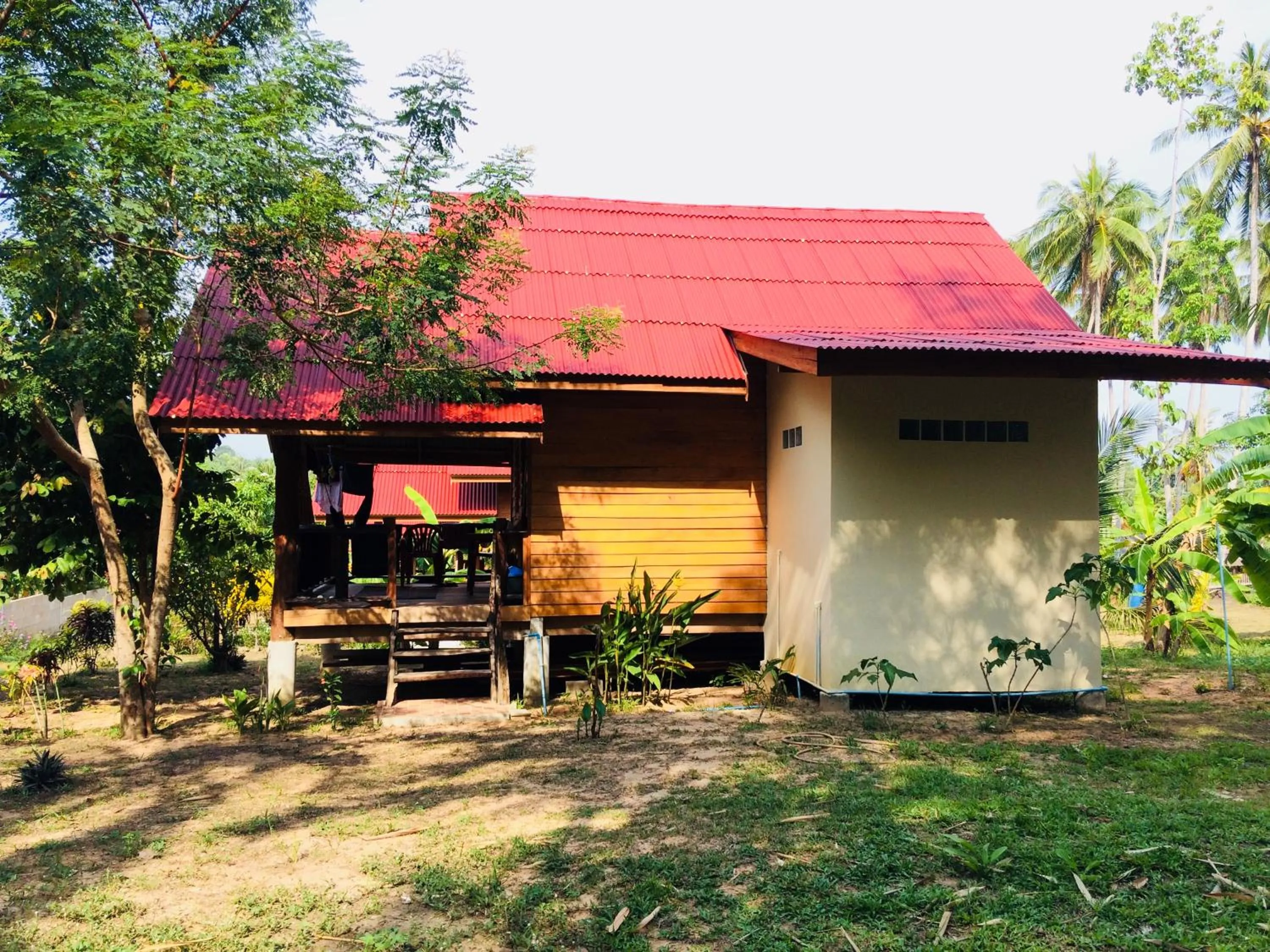 Photo of the whole room in Gardenhomeresortkohjum