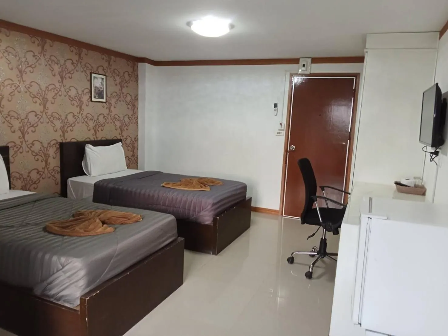 Bed in PS Hotel Saraburi