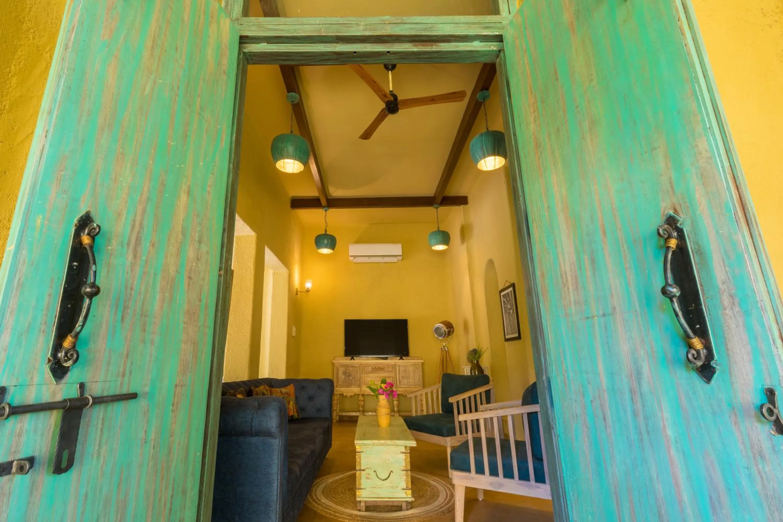 Seating area in Vannraj Resort And Spa