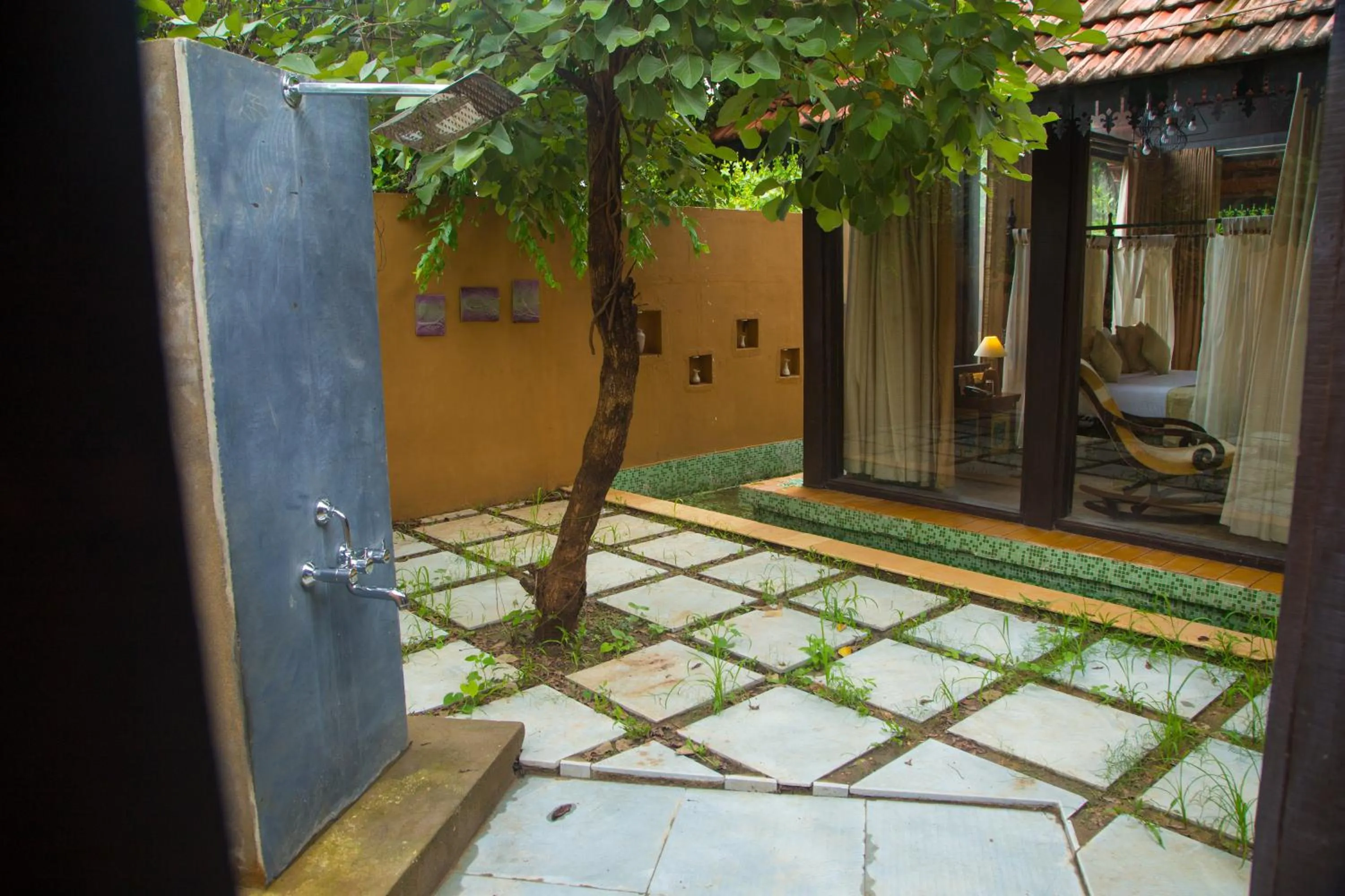 Shower in Vannraj Resort And Spa