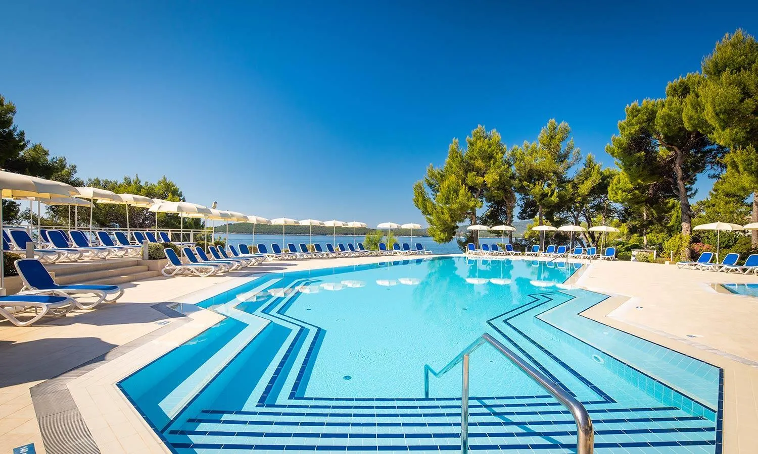 Day in Aminess Vival Grand Azur Hotel