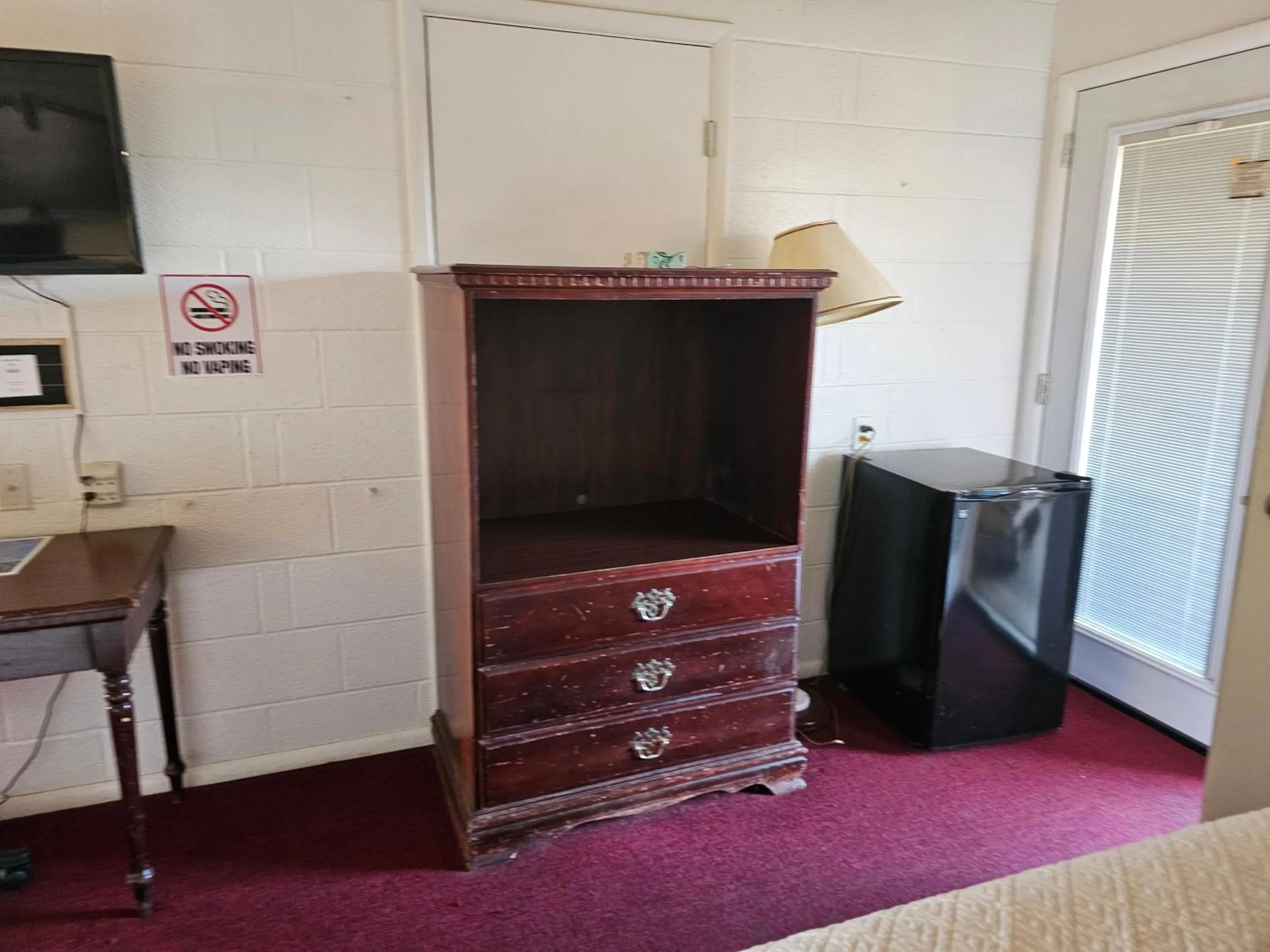 Knights Inn Fairview