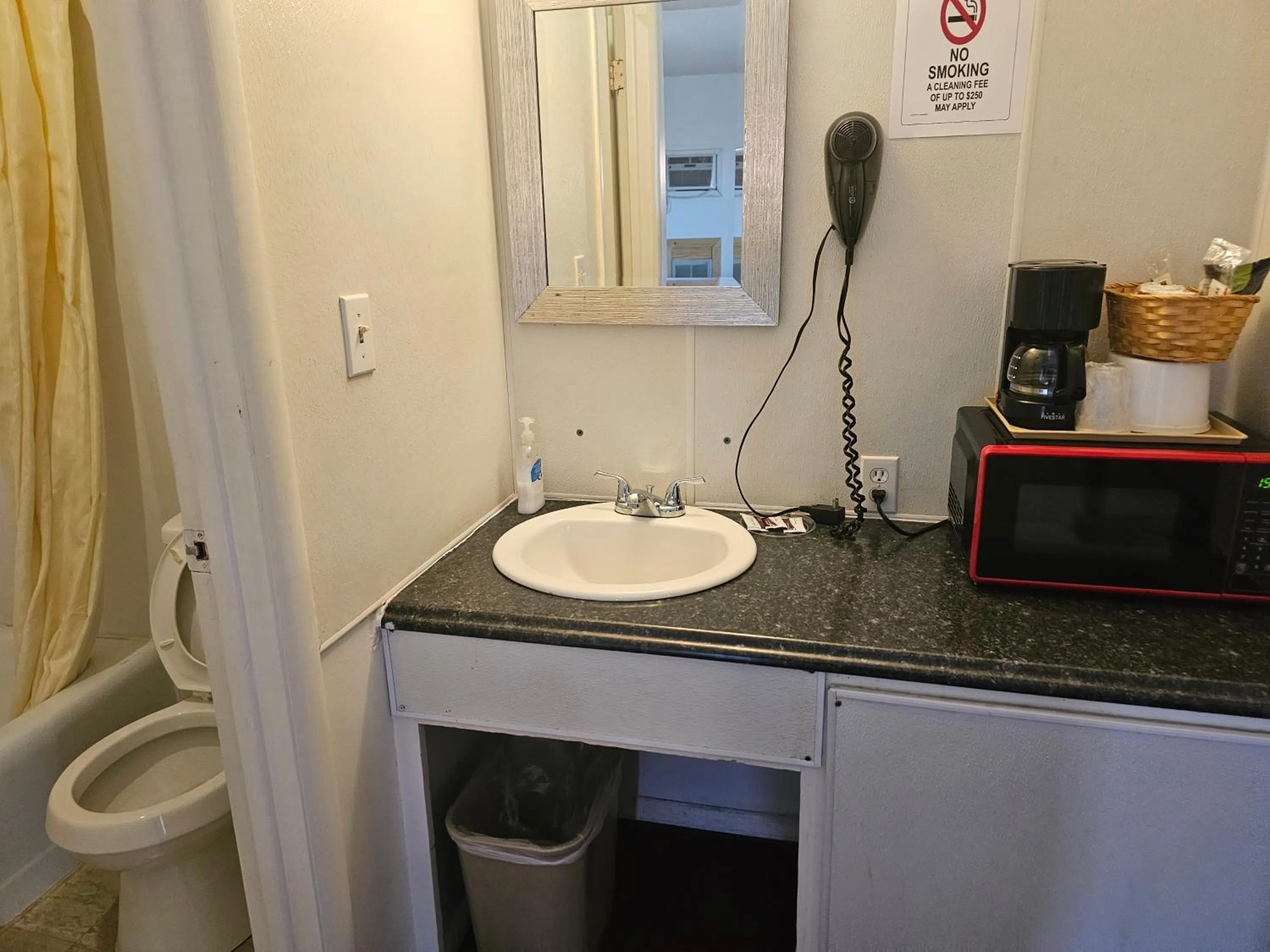 Knights Inn Fairview