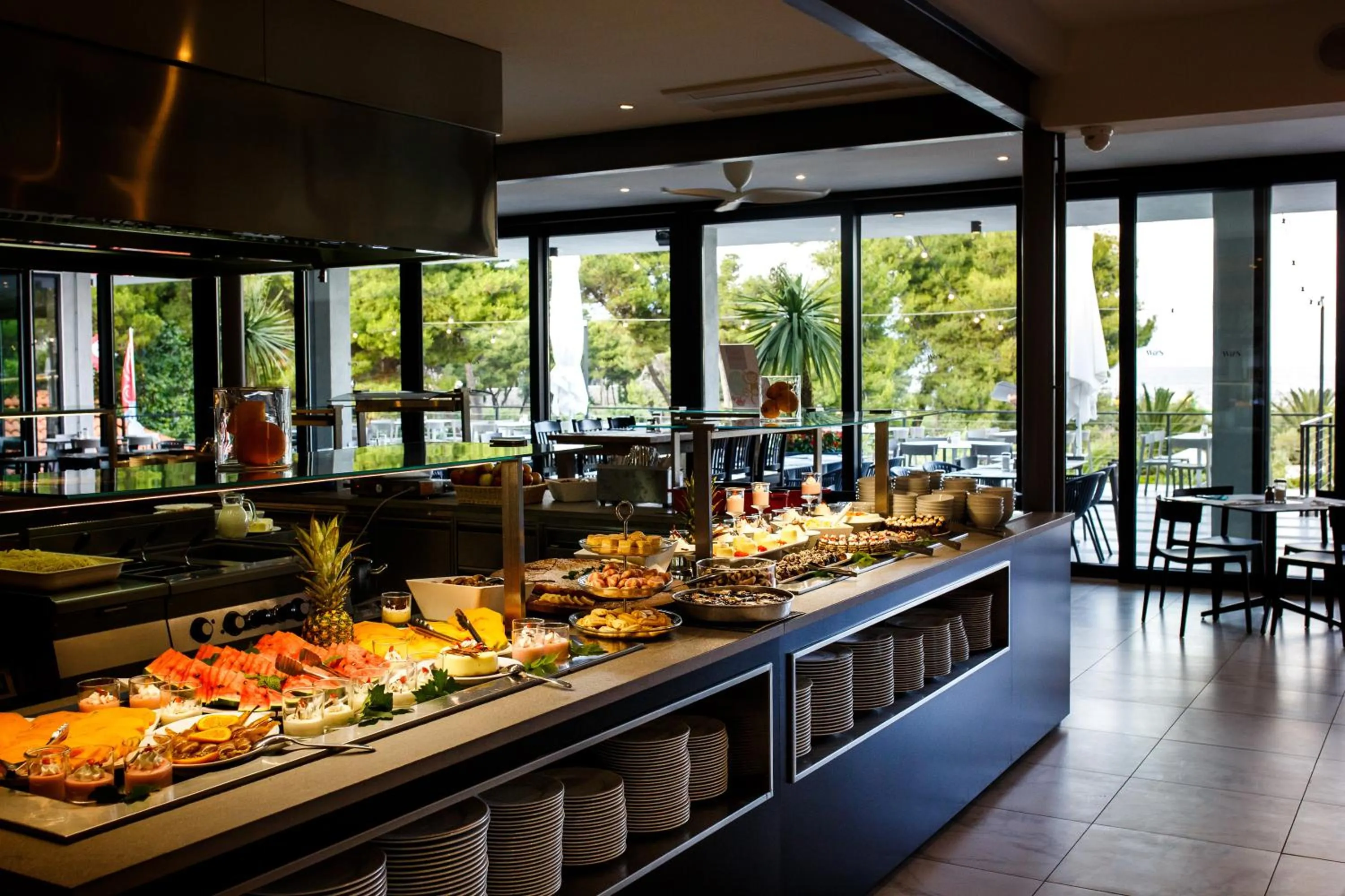 Restaurant/places to eat in Waterman Svpetrvs Resort - All Inclusive